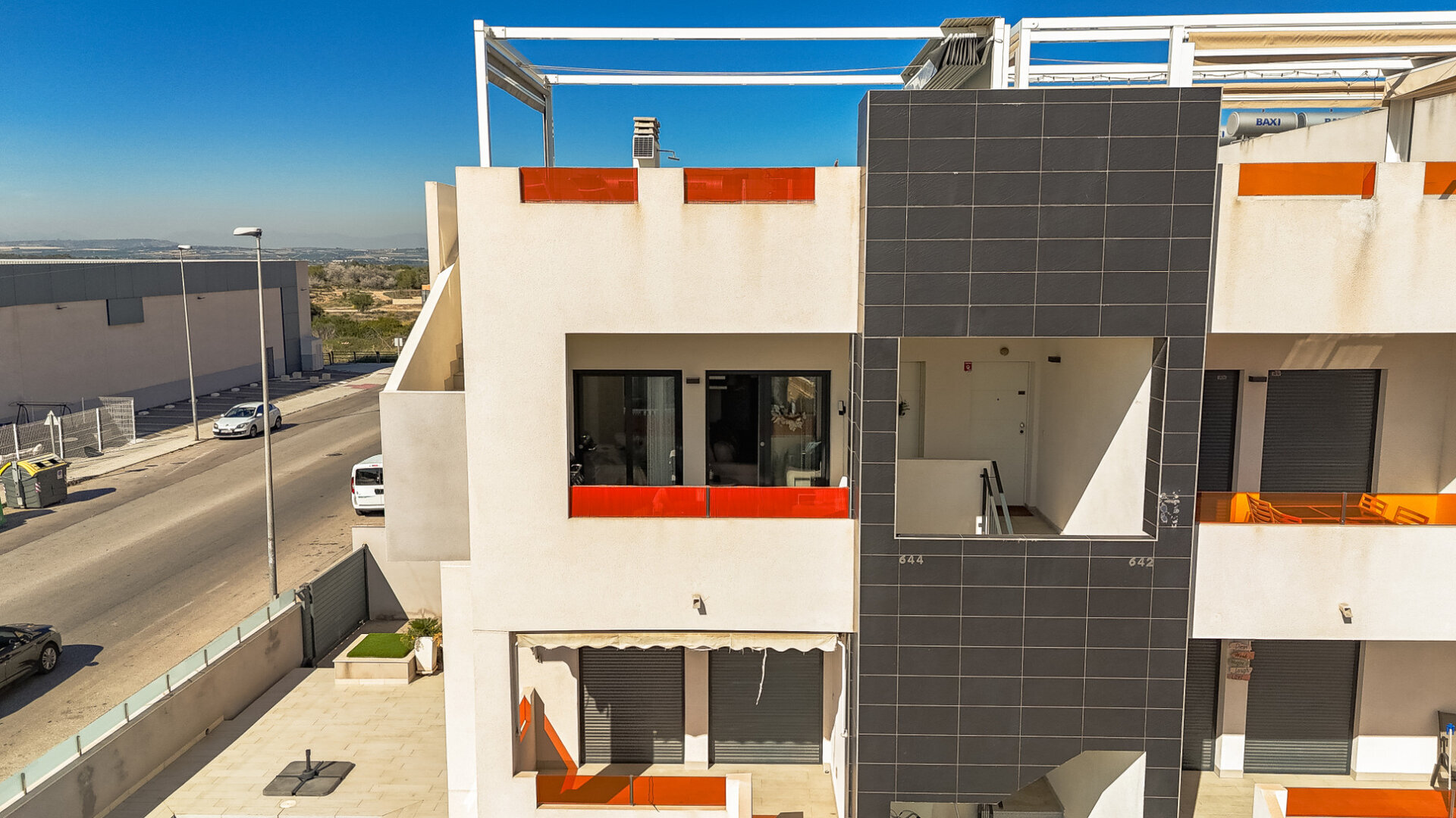 2-Bedroom Bungalow in La Florida, Orihuela Costa - Image 3