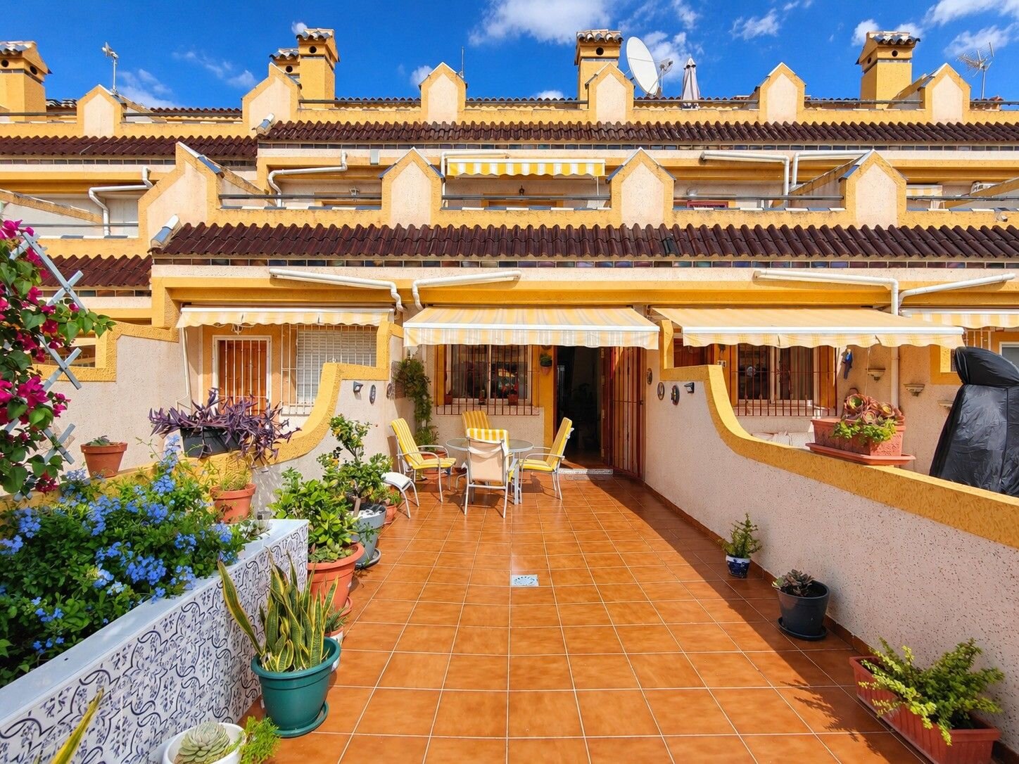 3-Bedroom House in Los Almendros-la Florida, Orihuela Costa - Image 2