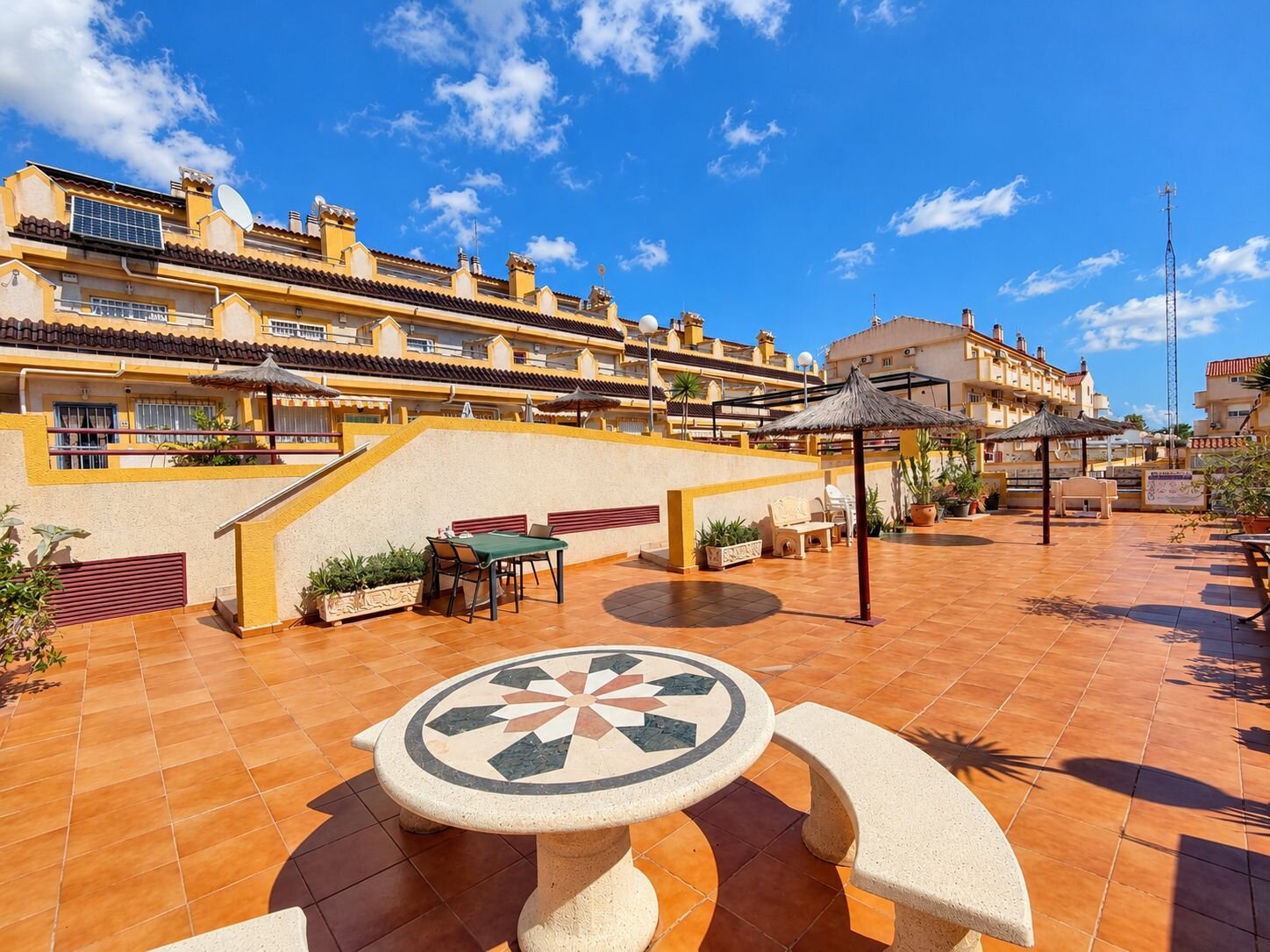 3-Bedroom House in Los Almendros-la Florida, Orihuela Costa - Image 39