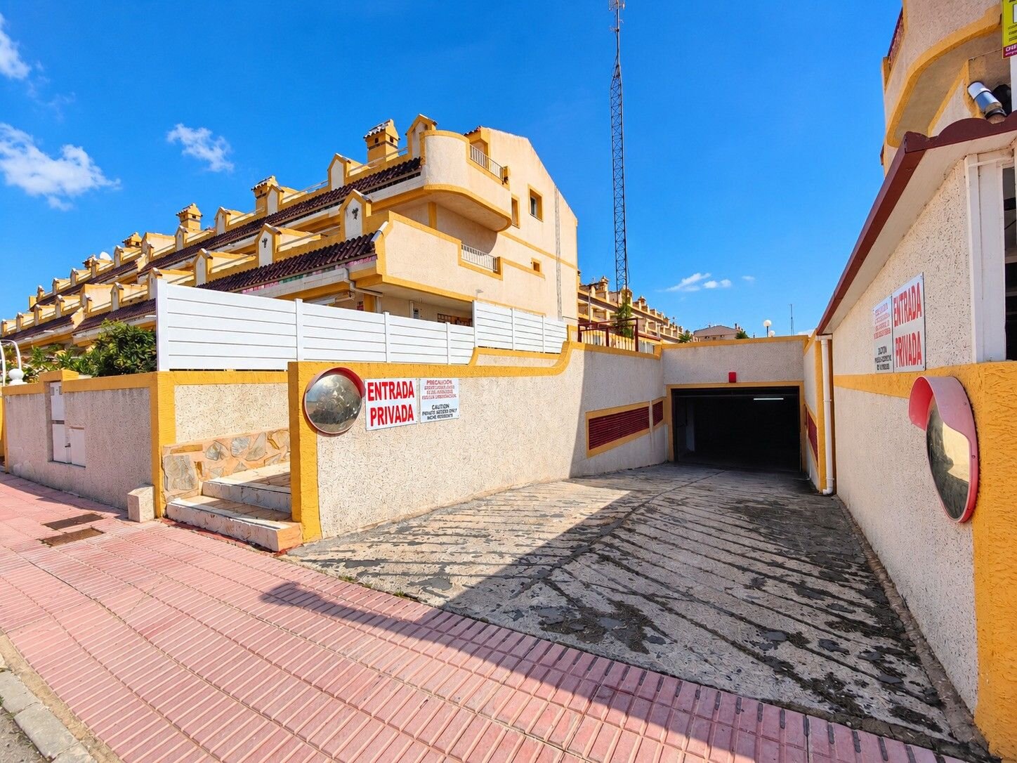3-Bedroom House in Los Almendros-la Florida, Orihuela Costa - Image 40