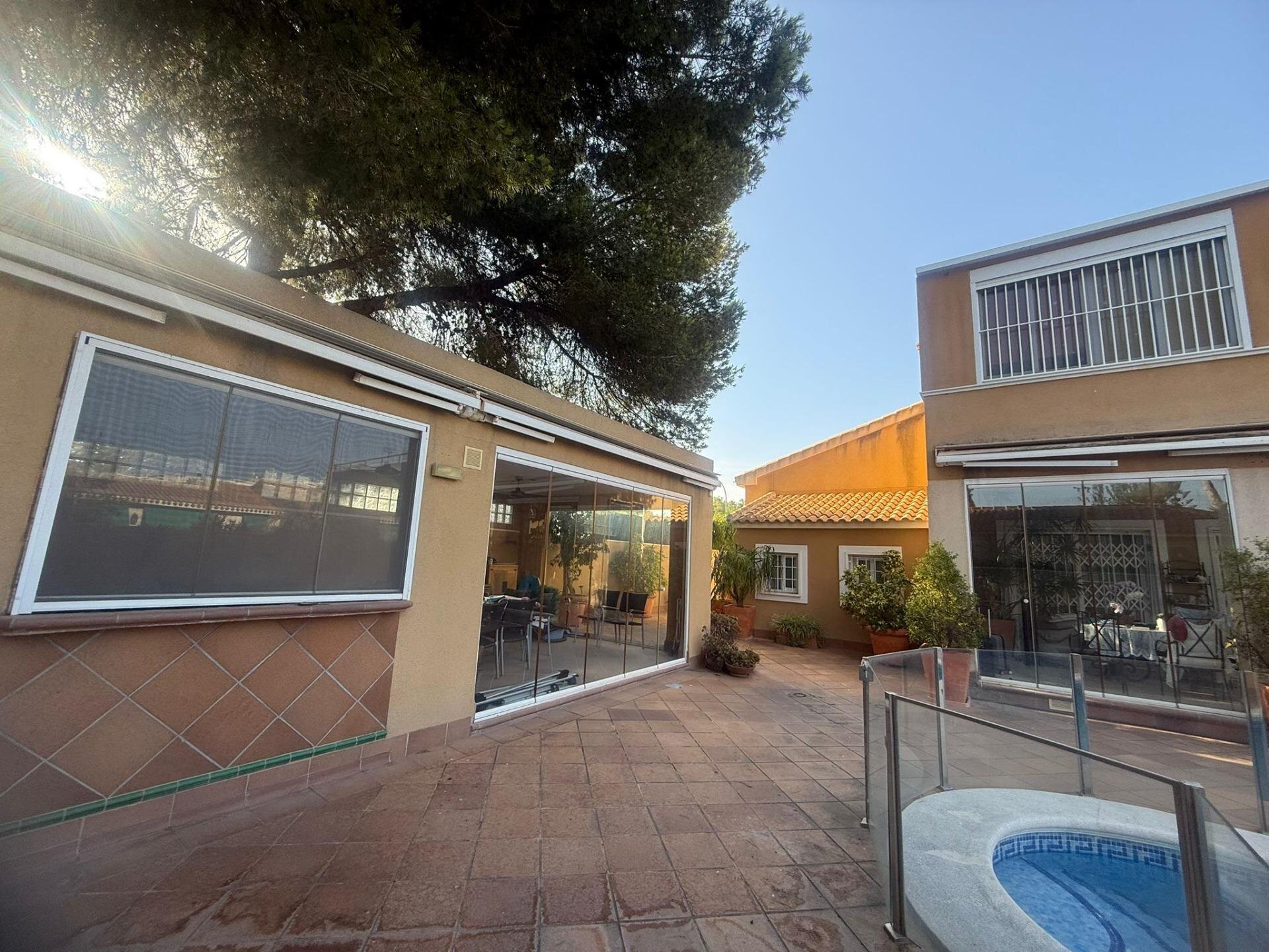 5-Bedroom House in Altos de Campoamor, Orihuela Costa - Image 10