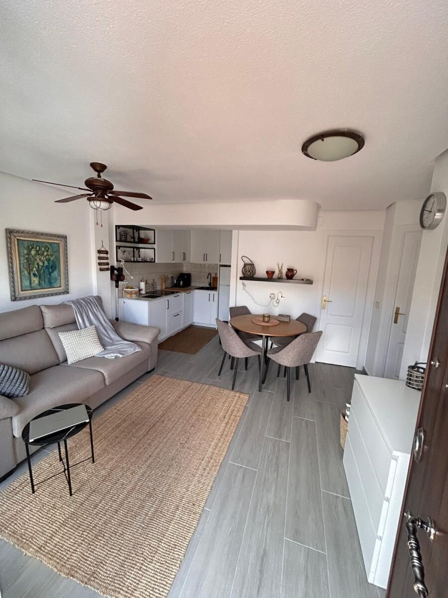 2-Bedroom Bungalow in Torre la Mata, Torrevieja - Image 12