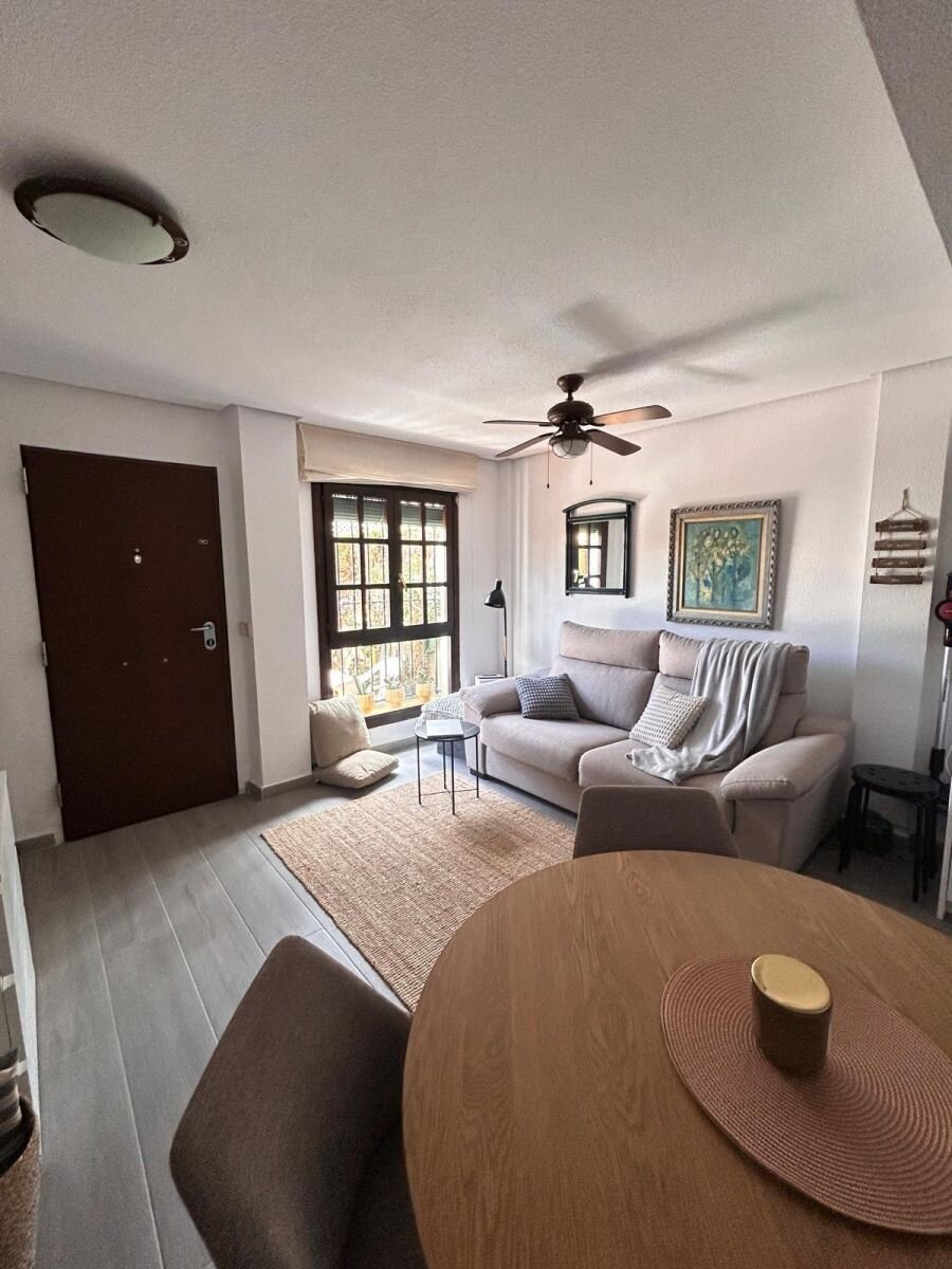 2-Bedroom Bungalow in Torre la Mata, Torrevieja - Image 15