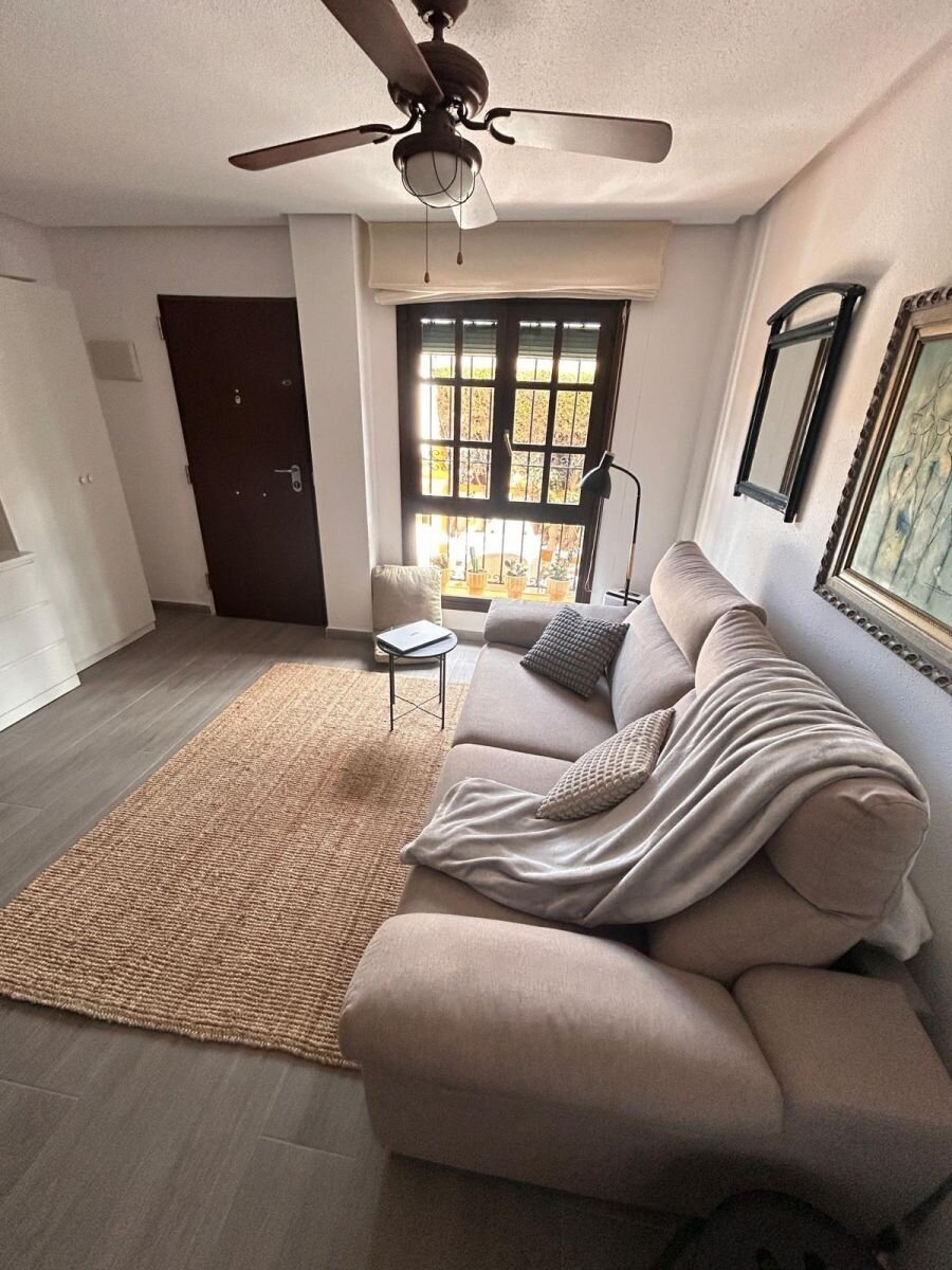 2-Bedroom Bungalow in Torre la Mata, Torrevieja - Image 17
