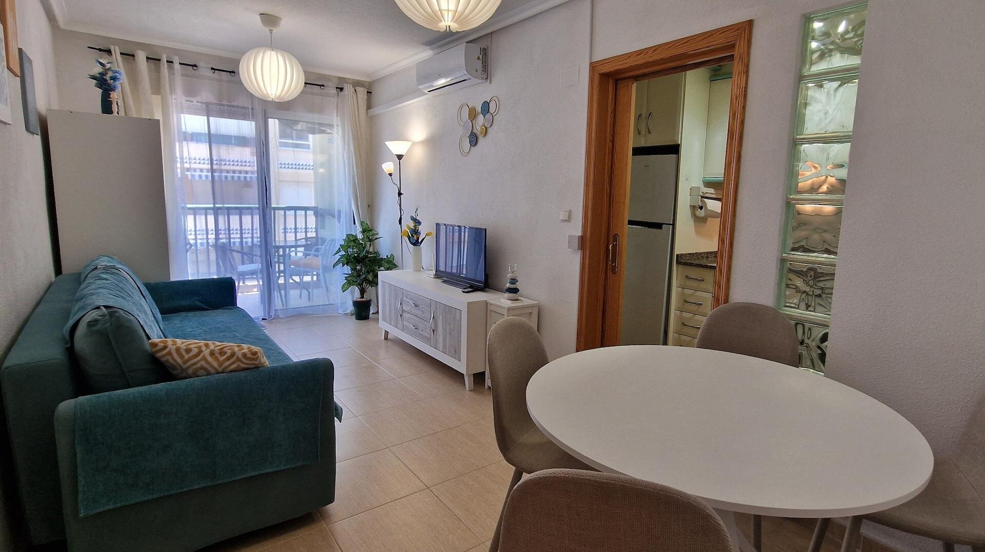 1-Bedroom Apartment in Los Secanos, Guardamar del Segura - Image 1