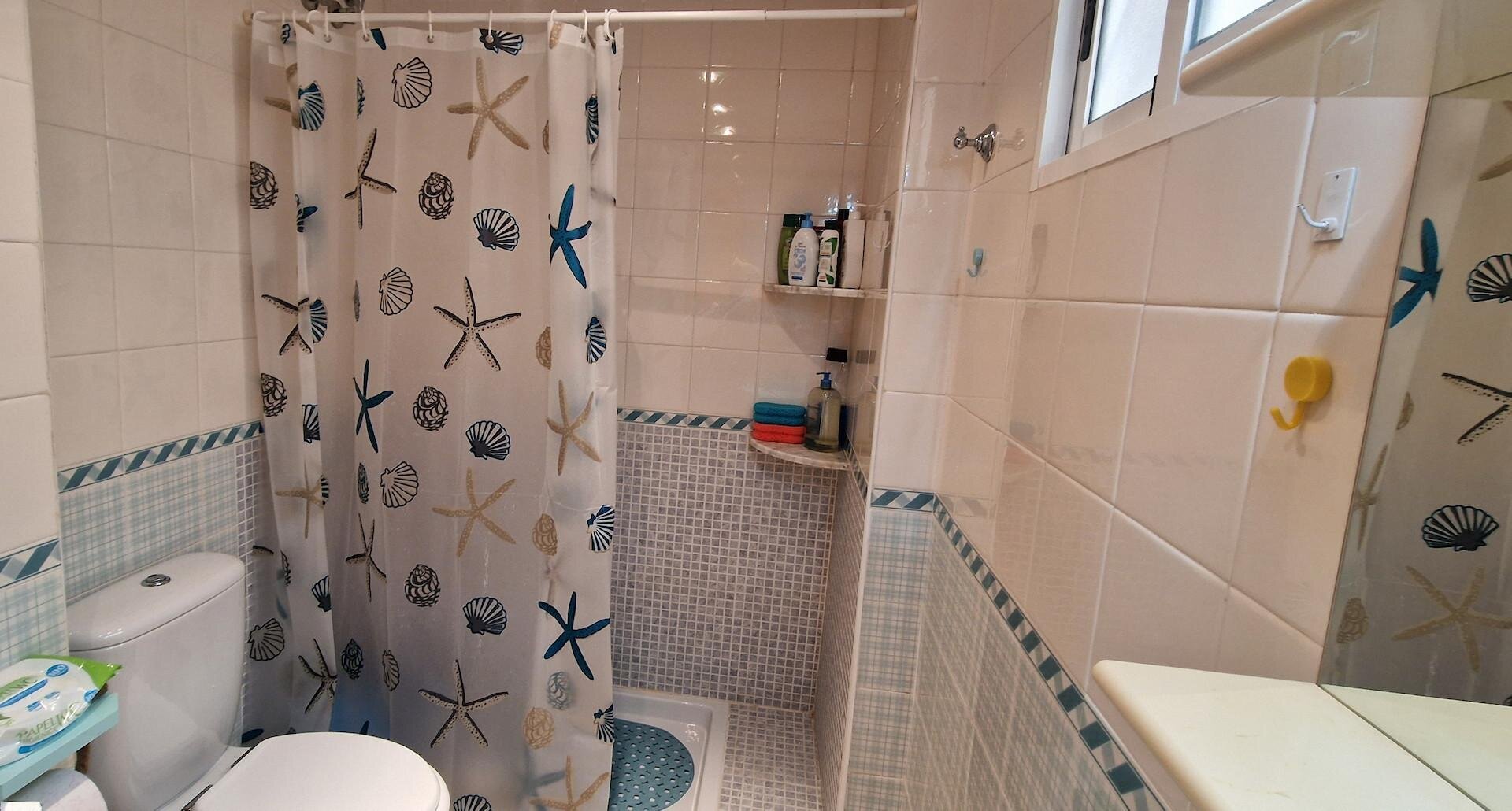 1-Bedroom Apartment in Los Secanos, Guardamar del Segura - Image 15