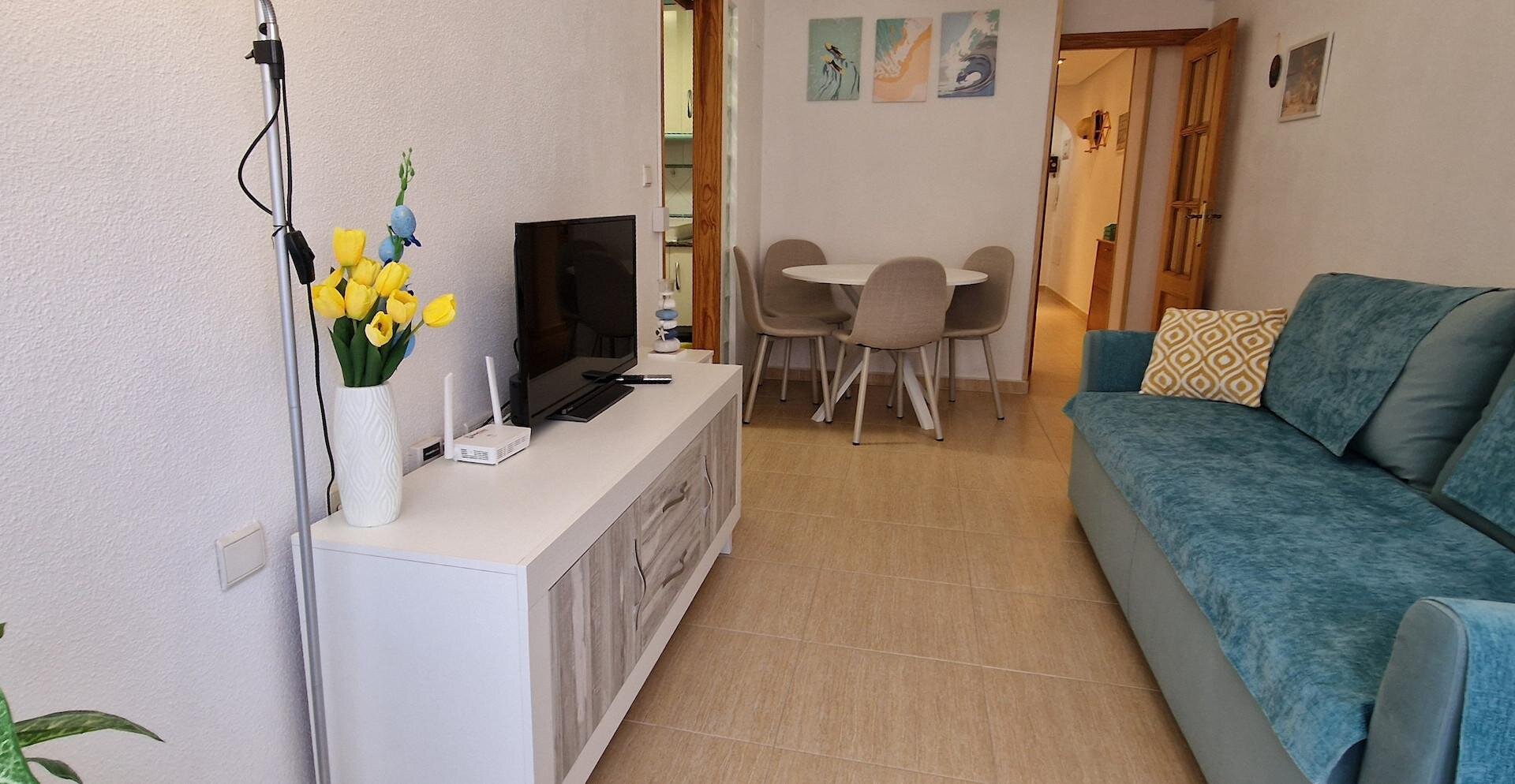 1-Bedroom Apartment in Los Secanos, Guardamar del Segura - Image 24