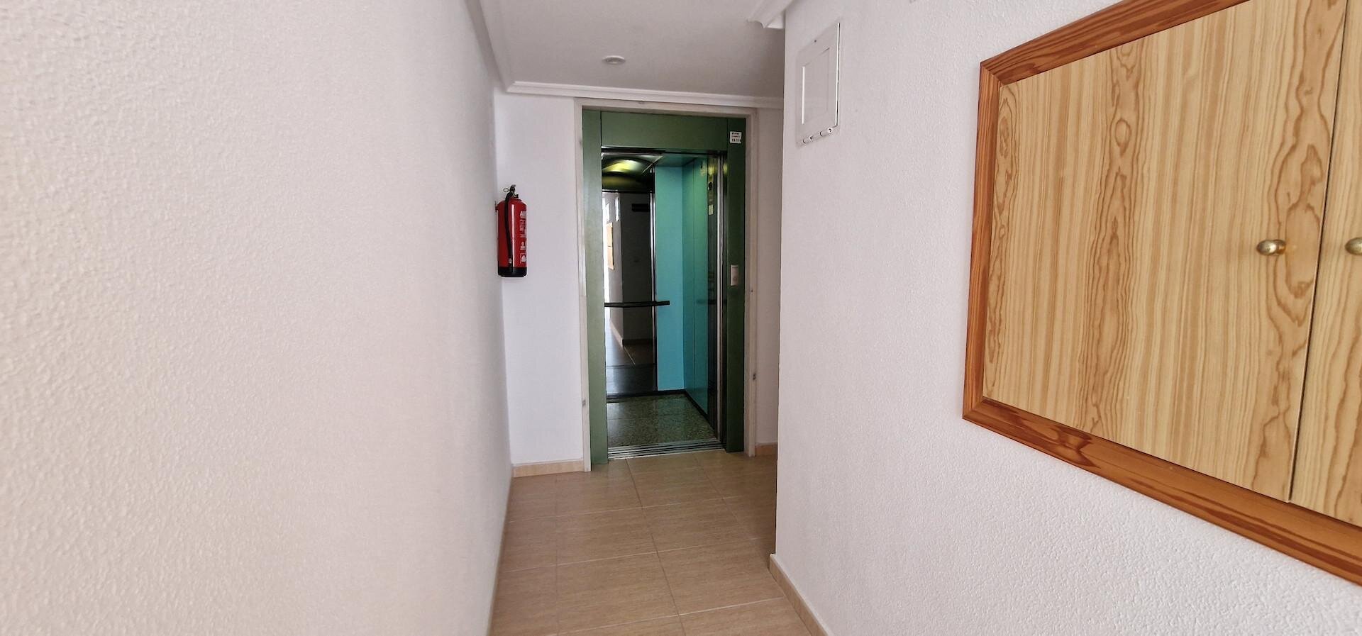 1-Bedroom Apartment in Los Secanos, Guardamar del Segura - Image 26