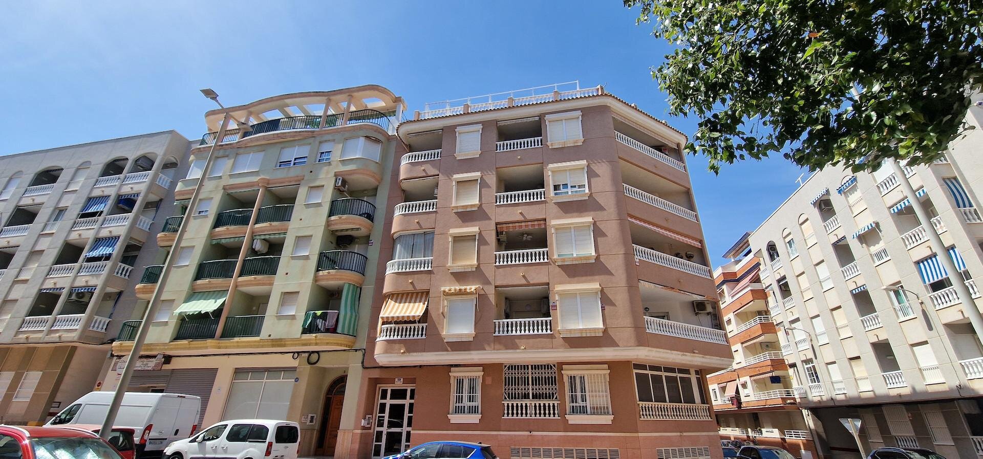 1-Bedroom Apartment in Los Secanos, Guardamar del Segura - Image 30