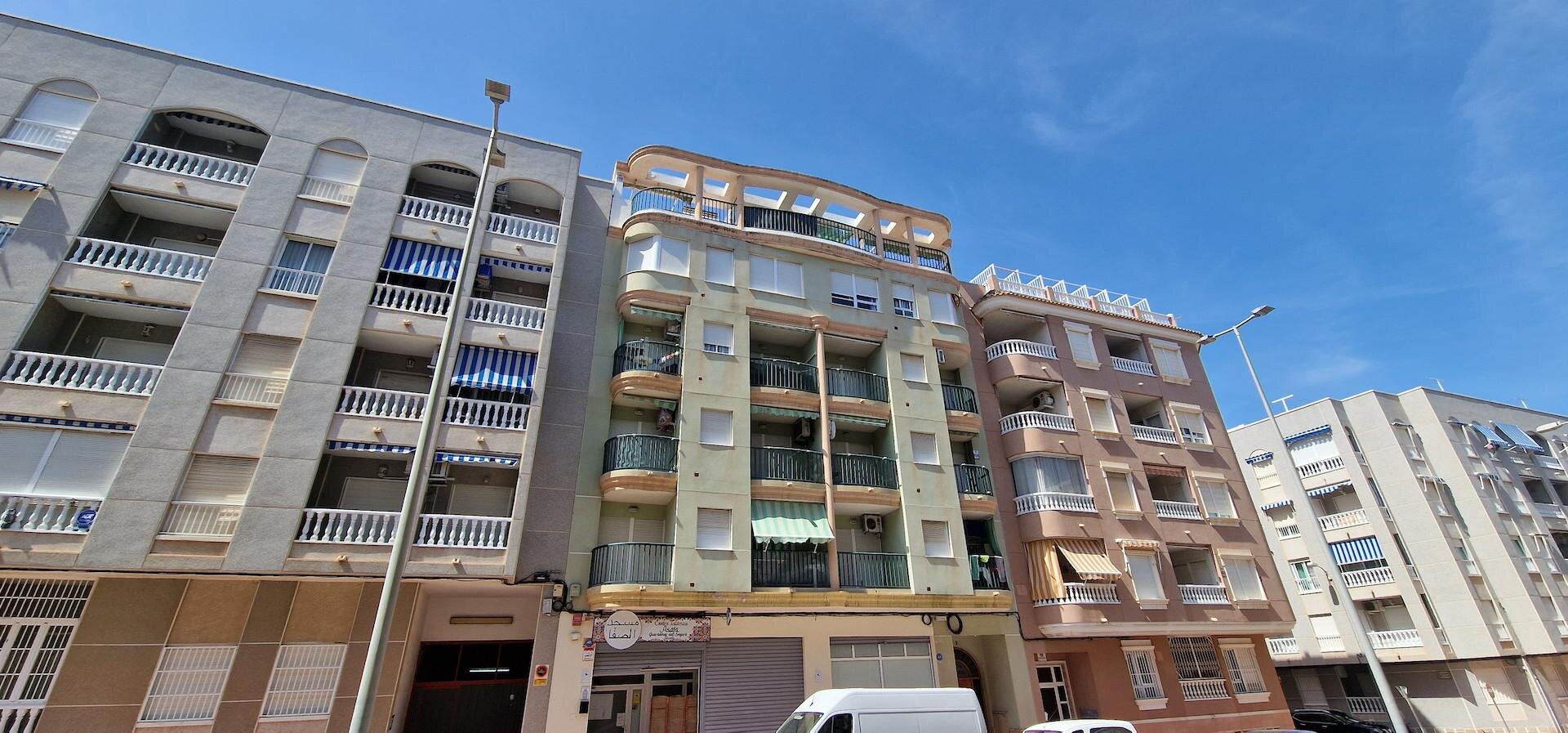 1-Bedroom Apartment in Los Secanos, Guardamar del Segura - Image 31