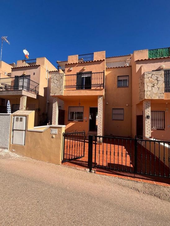 2-Bedroom House in Orihuela - Image 1
