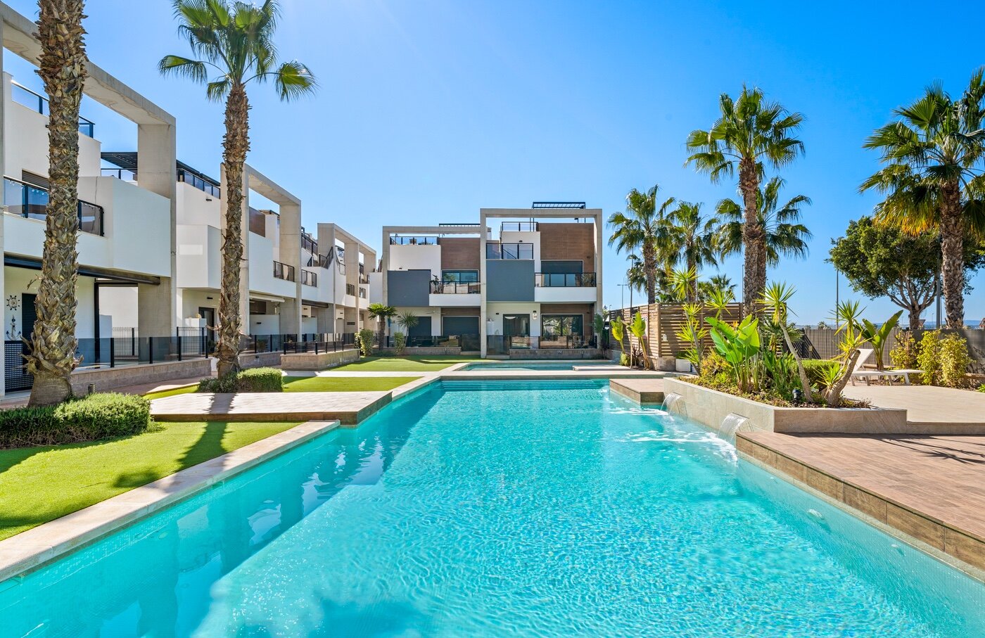 2-Bedroom Apartment in El Raso, Guardamar del Segura - Image 23