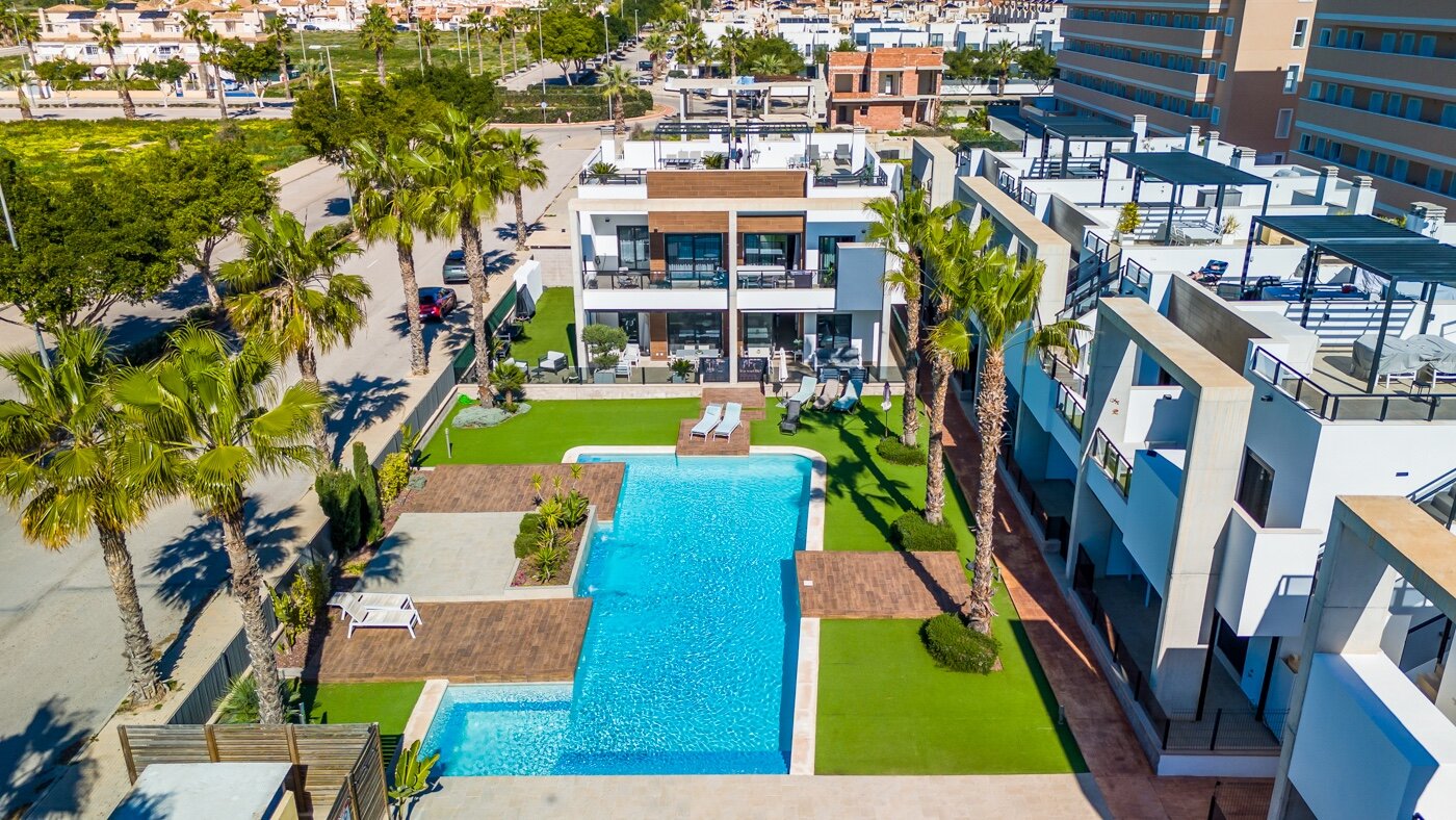 2-Bedroom Apartment in El Raso, Guardamar del Segura - Image 28