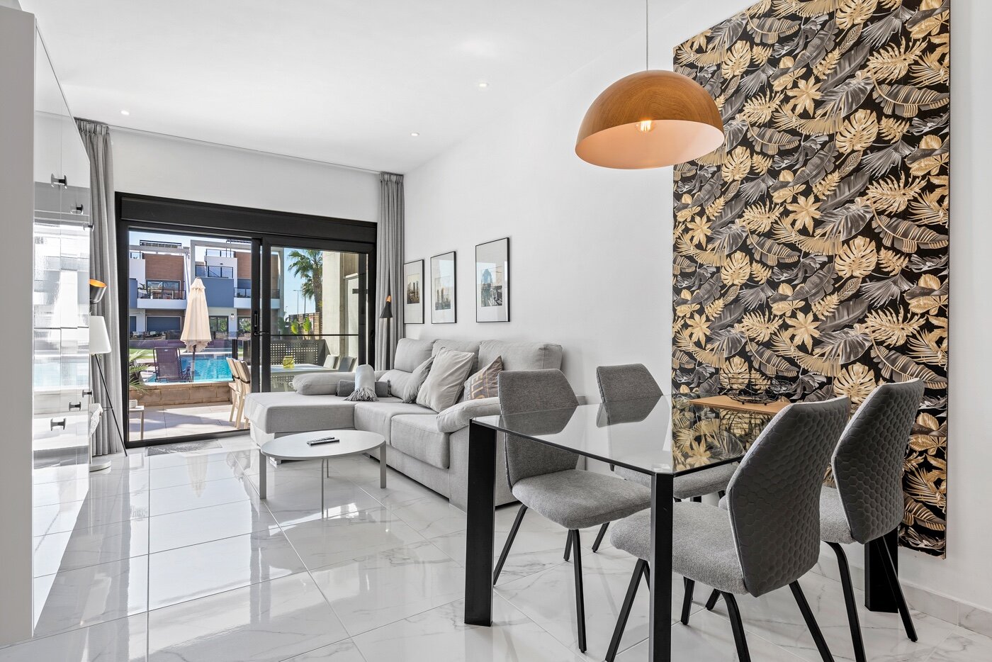 2-Bedroom Apartment in El Raso, Guardamar del Segura - Image 7