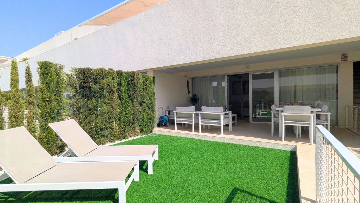 2-Bedroom Apartment in Los Balcones, Torrevieja - Image 1