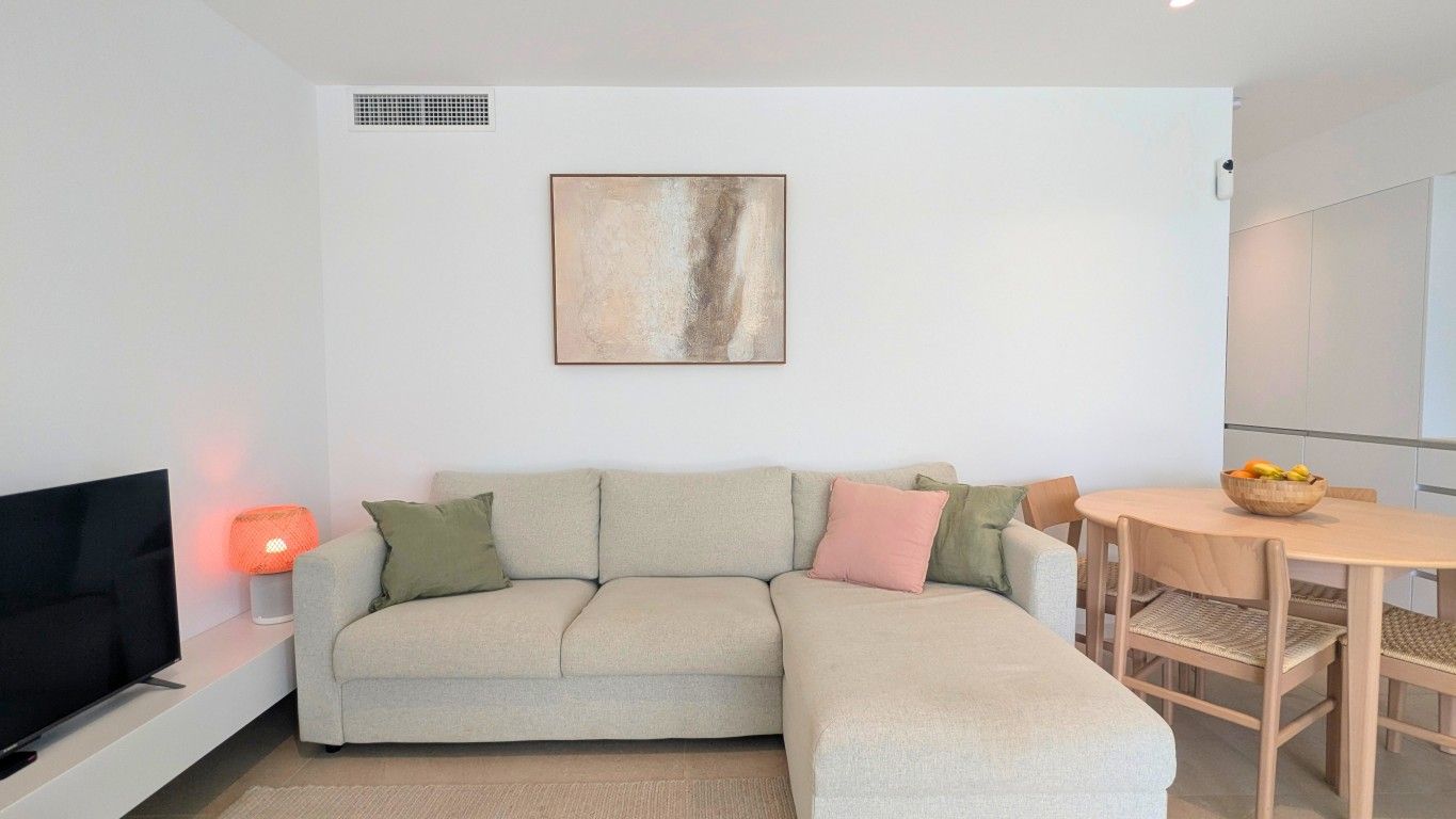 2-Bedroom Apartment in Los Balcones, Torrevieja - Image 13
