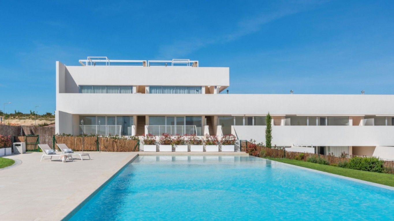 2-Bedroom Apartment in Los Balcones, Torrevieja - Image 2