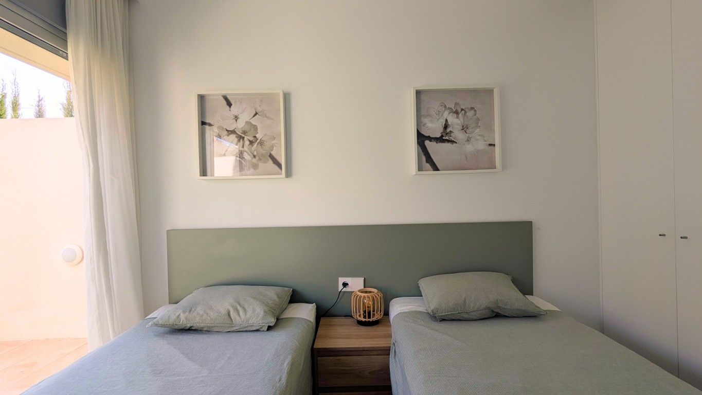 2-Bedroom Apartment in Los Balcones, Torrevieja - Image 23