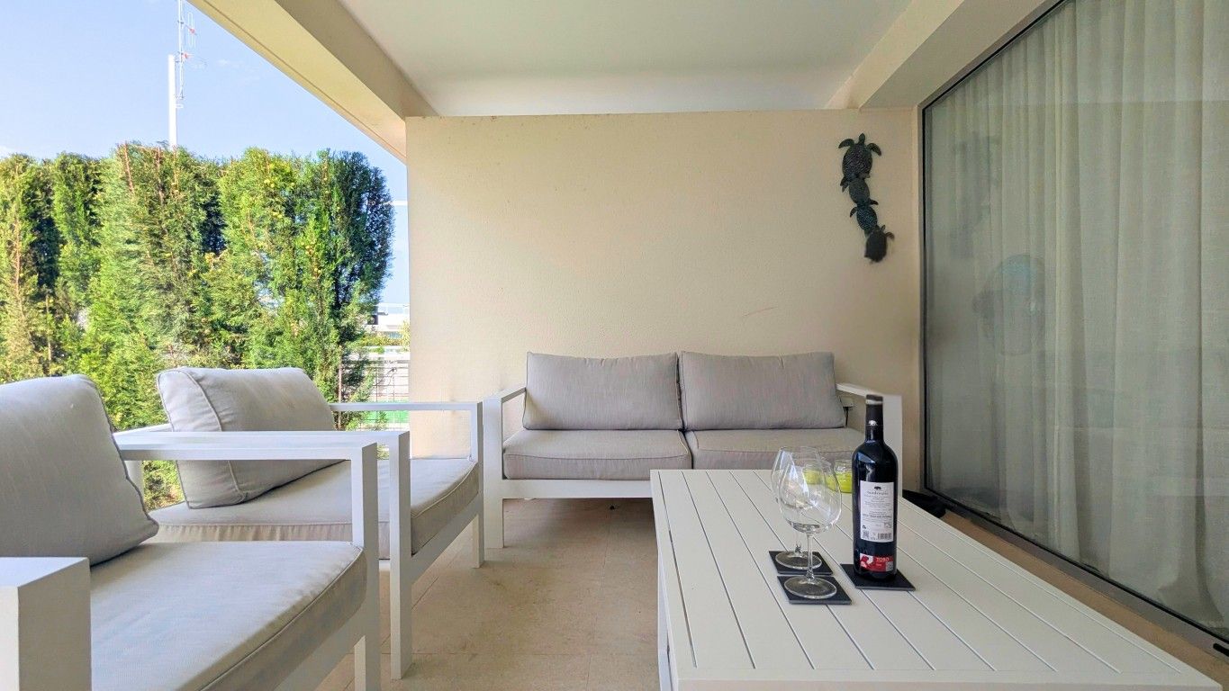 2-Bedroom Apartment in Los Balcones, Torrevieja - Image 8