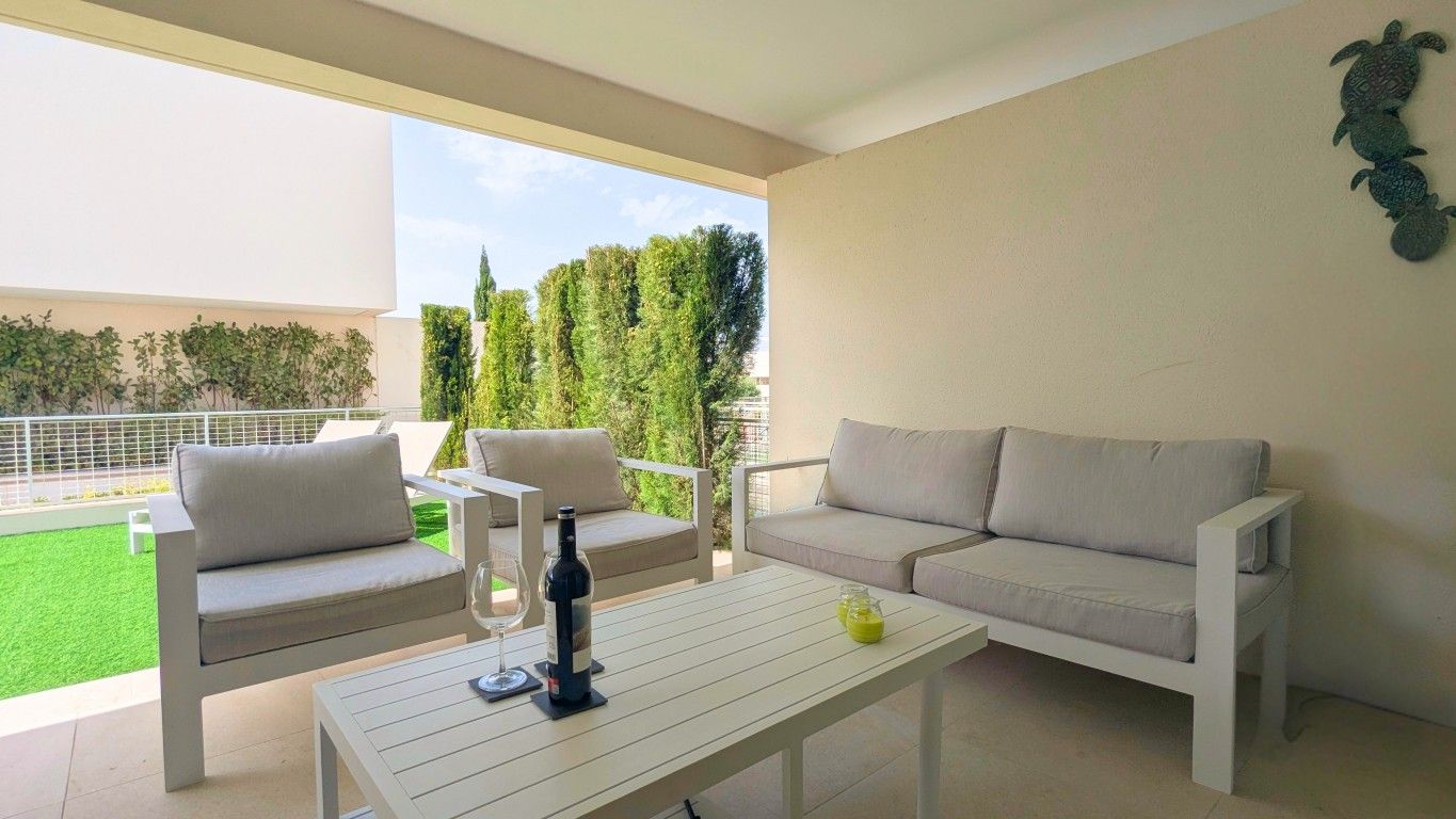 2-Bedroom Apartment in Los Balcones, Torrevieja - Image 9