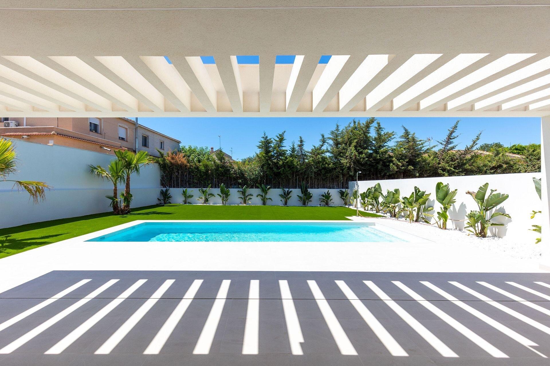4-Bedroom Villa in Los Balcones - Los Altos del Edén, Torrevieja - Image 15