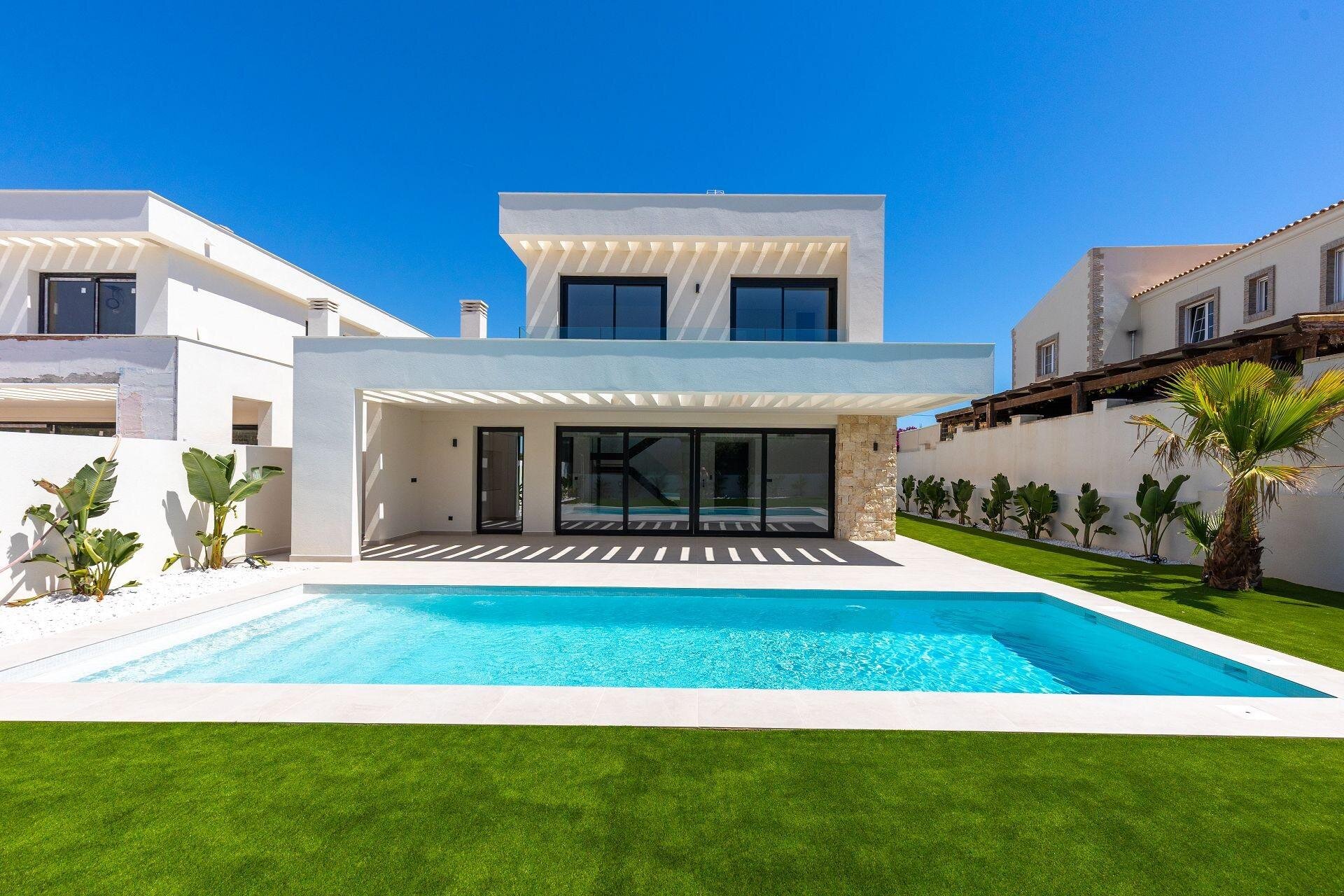 4-Bedroom Villa in Los Balcones - Los Altos del Edén, Torrevieja - Image 6