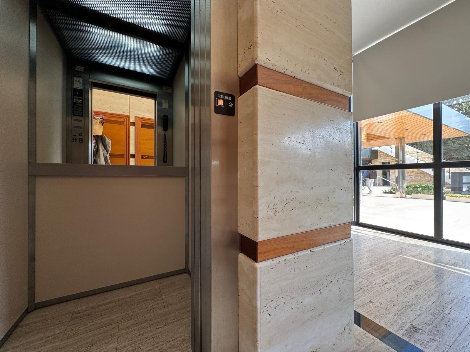 7-Bedroom Villa in Altos de Campoamor, Orihuela Costa - Image 15