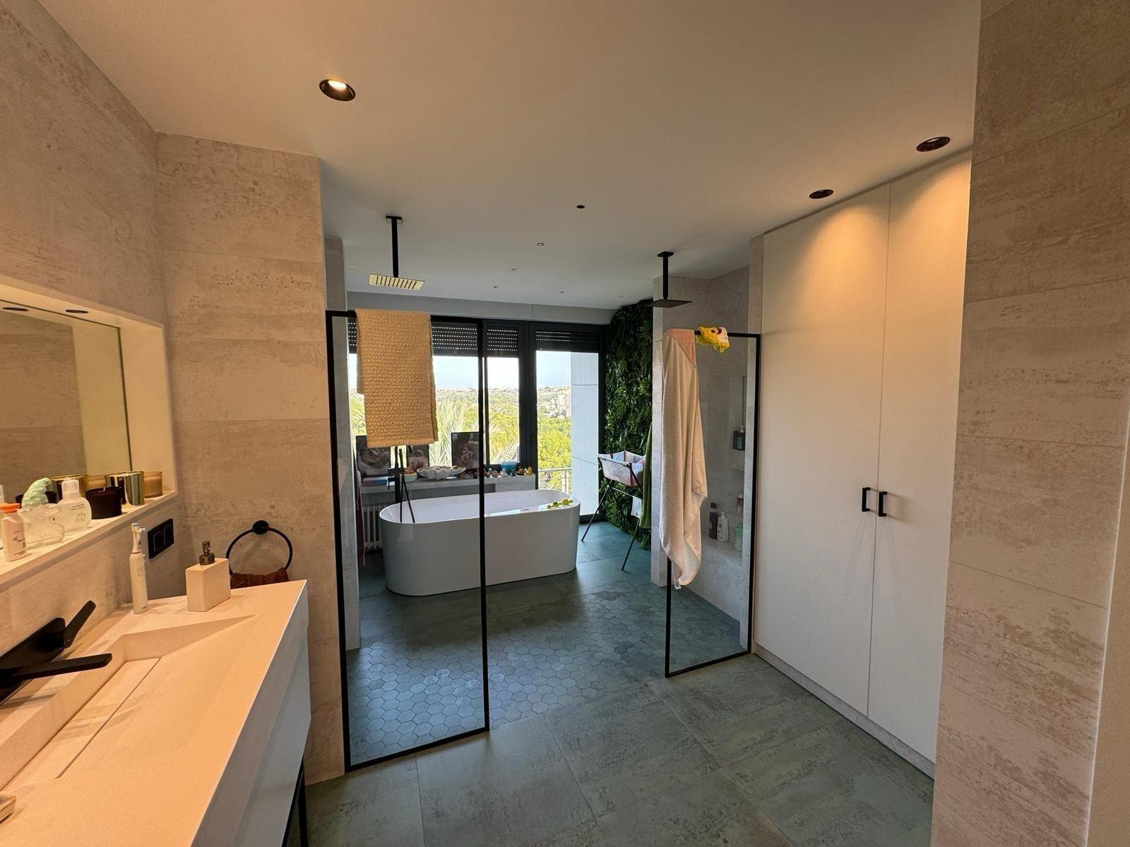 7-Bedroom Villa in Altos de Campoamor, Orihuela Costa - Image 43