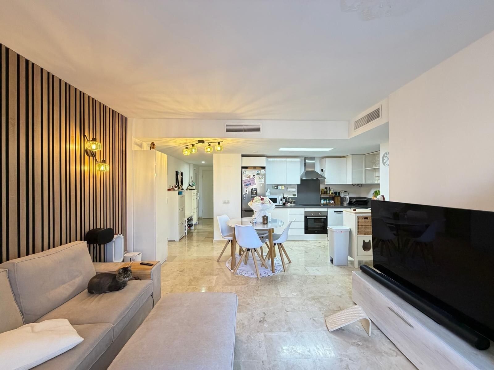 3-Bedroom Apartment in Punta Prima, Torrevieja - Image 18