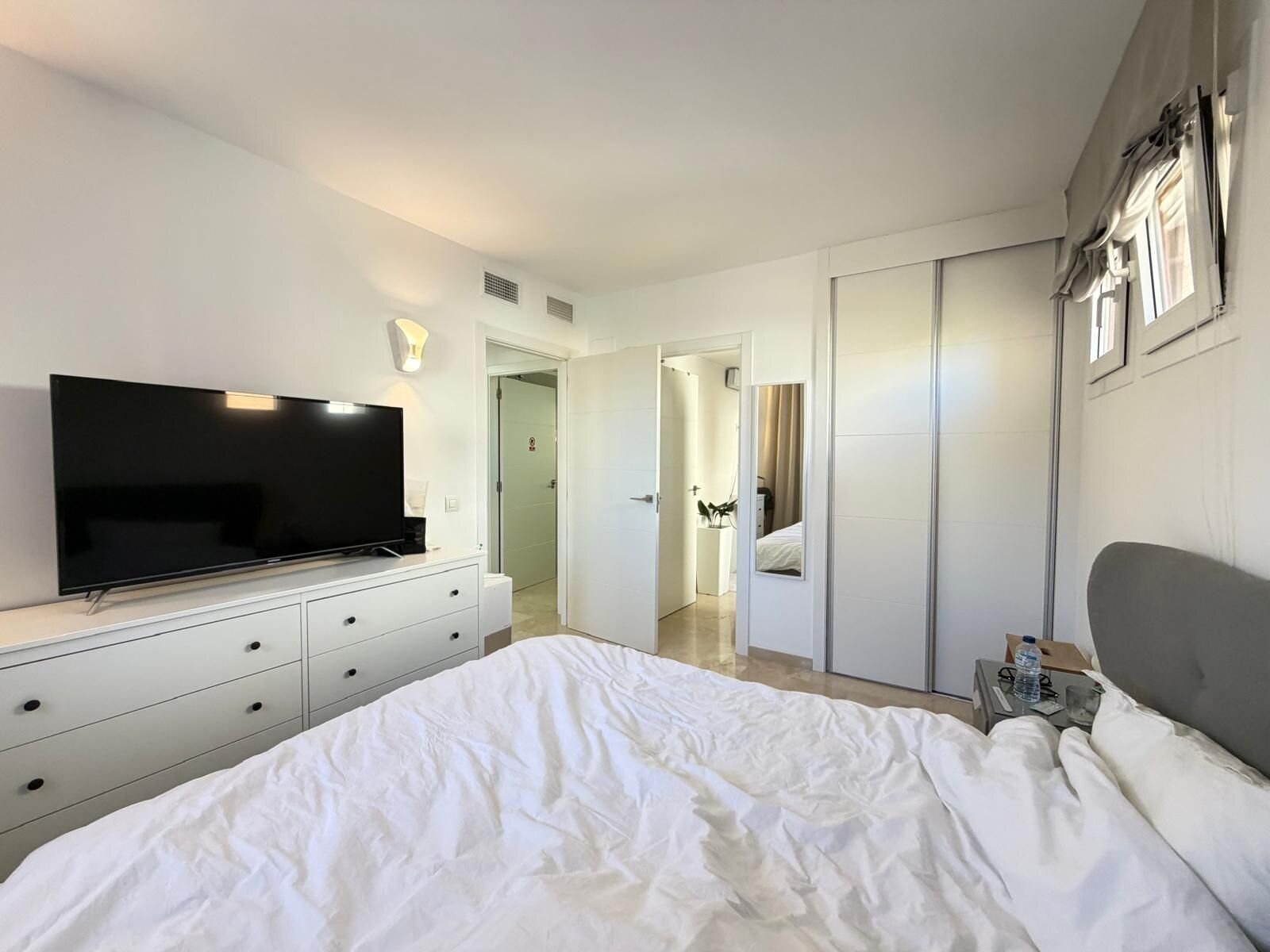 3-Bedroom Apartment in Punta Prima, Torrevieja - Image 35