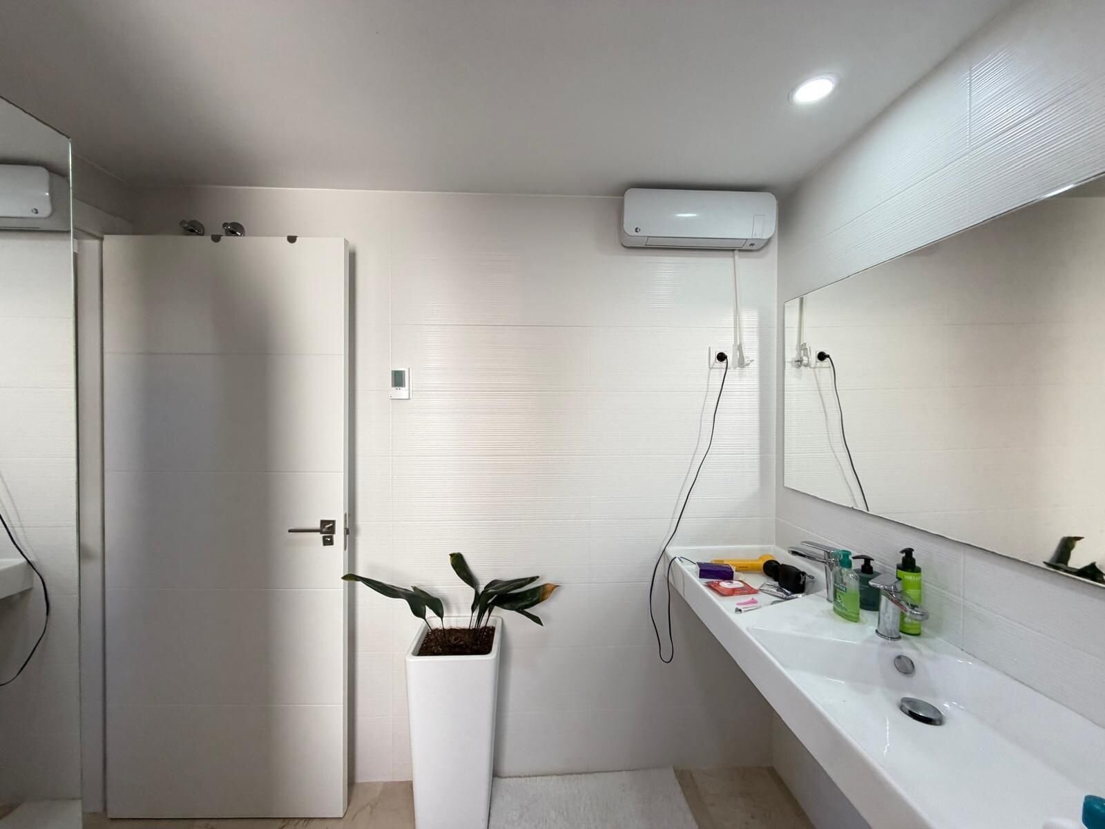 3-Bedroom Apartment in Punta Prima, Torrevieja - Image 40