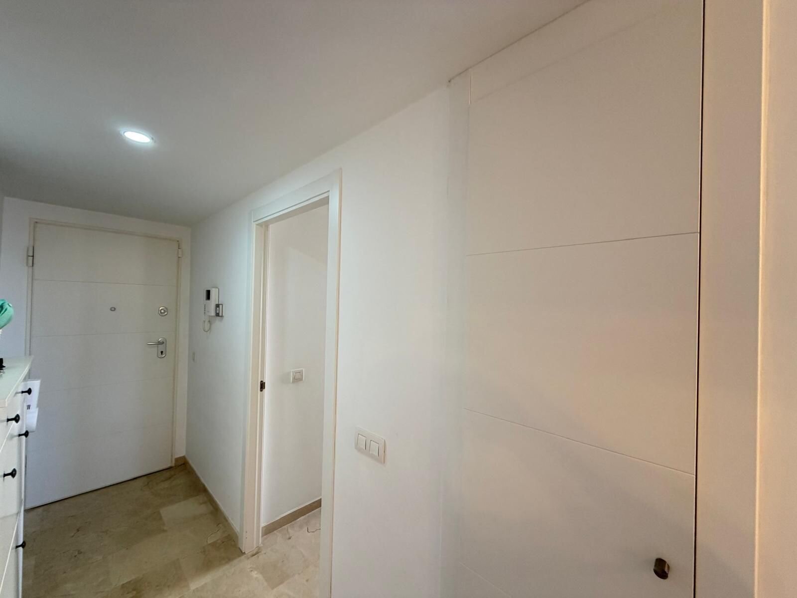 3-Bedroom Apartment in Punta Prima, Torrevieja - Image 6
