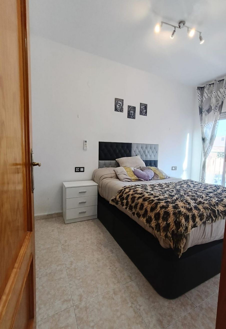 4-Bedroom House in Torretas, Torrevieja - Image 7