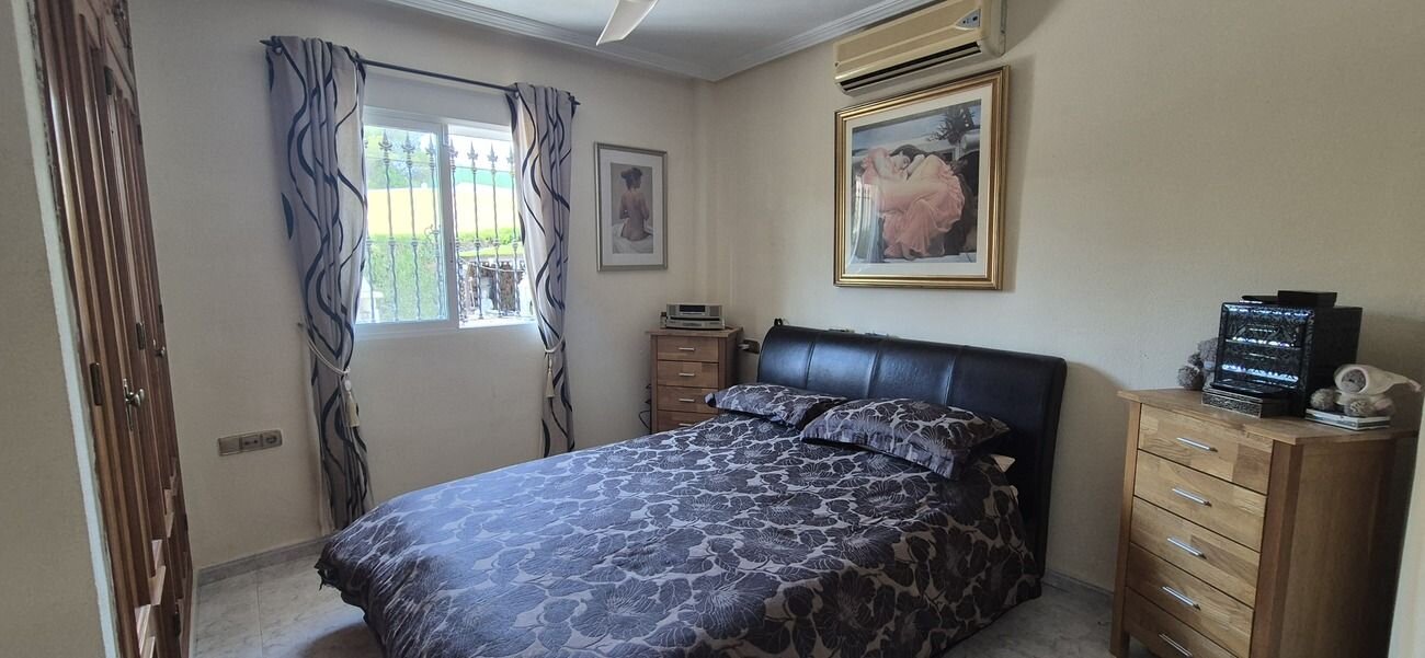 4-Bedroom Villa in Las Filipinas, Orihuela Costa - Image 21