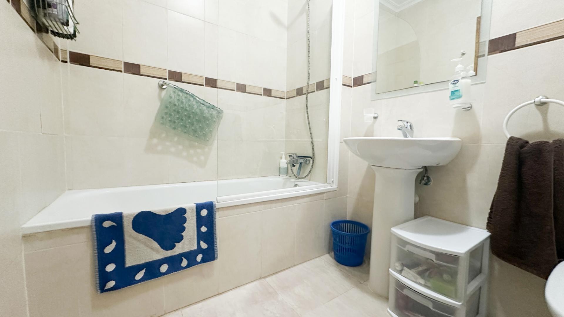 2-Bedroom Apartment in Los Altos, Orihuela Costa - Image 14