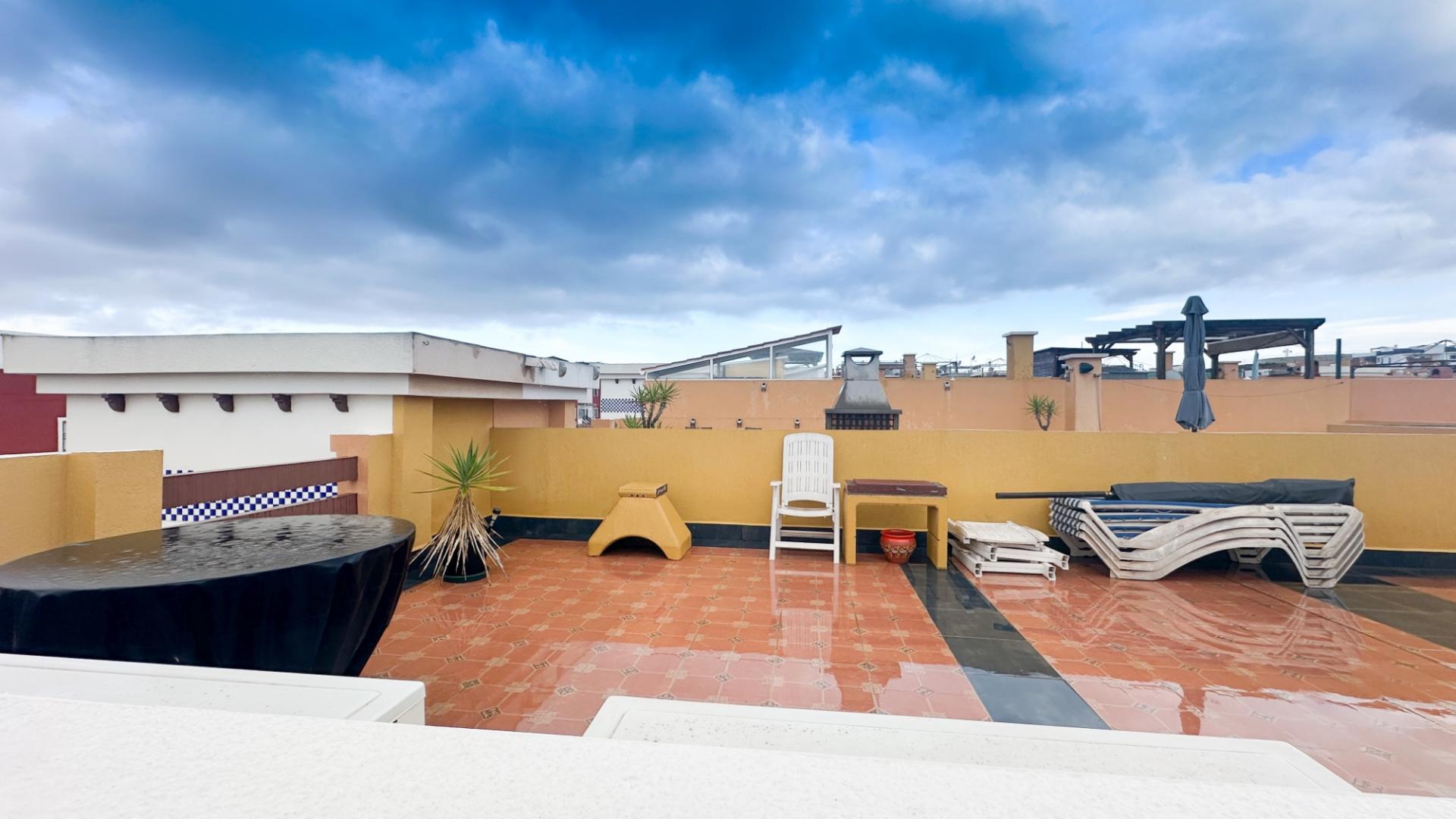 2-Bedroom Apartment in Los Altos, Orihuela Costa - Image 19
