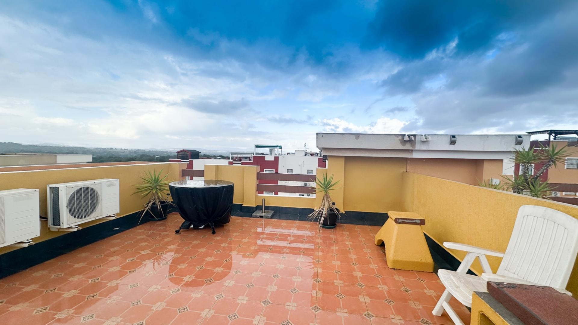 2-Bedroom Apartment in Los Altos, Orihuela Costa - Image 21