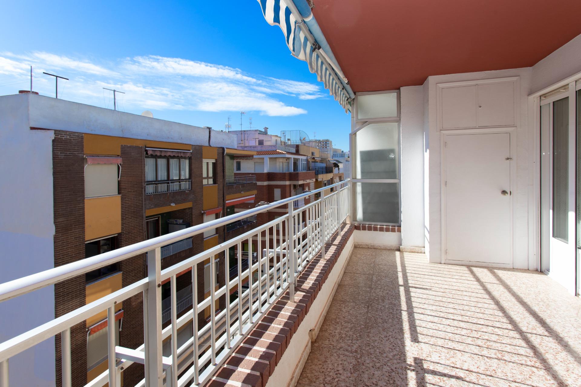 3-Bedroom Penthouse in Playa del Cura, Torrevieja - Image 27