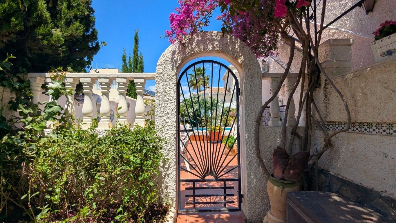 Villa met 4 Slaapkamers in Centro de la Ciudad Quesada, Rojales - Image 13