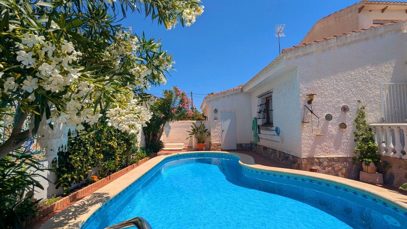 Villa met 4 Slaapkamers in Centro de la Ciudad Quesada, Rojales - Image 17