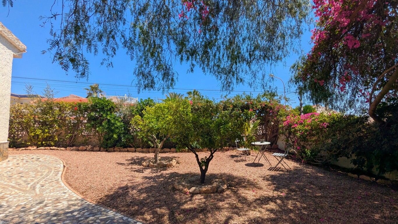 Villa met 4 Slaapkamers in Centro de la Ciudad Quesada, Rojales - Image 6
