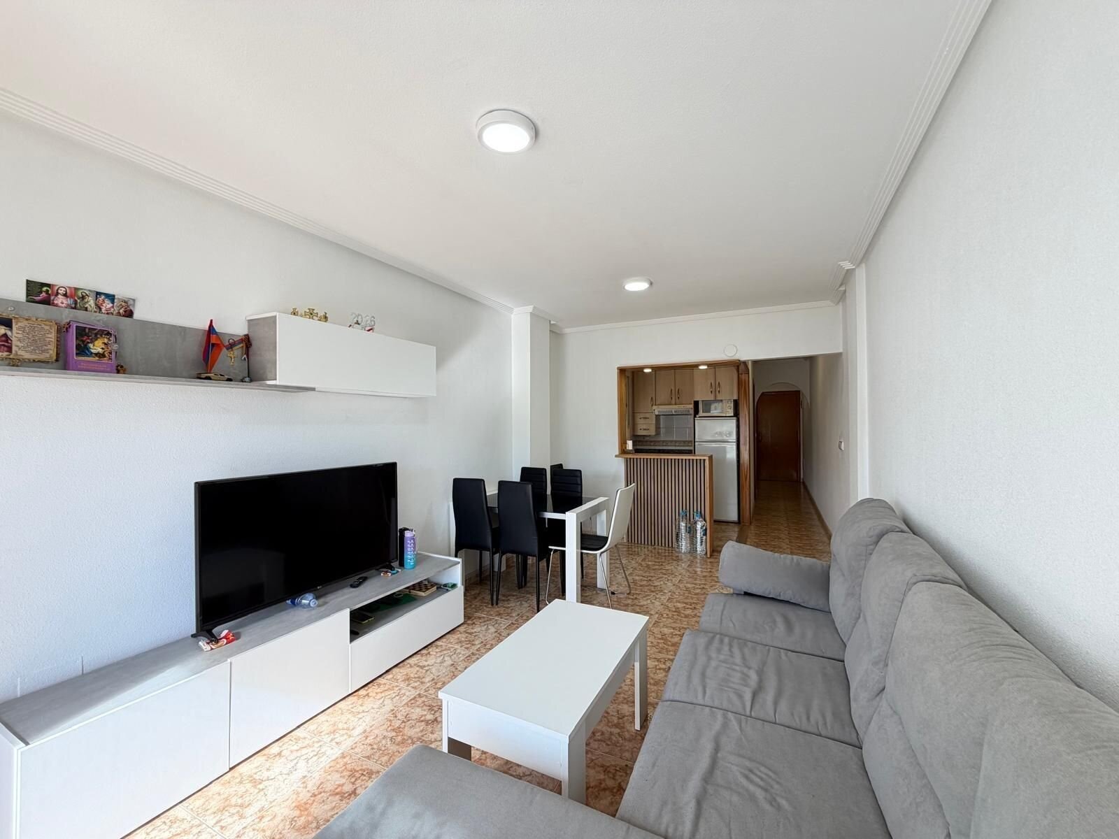 Apartamento de 2 Dormitorios en Estacion de Autobuses, Torrevieja - Image 20