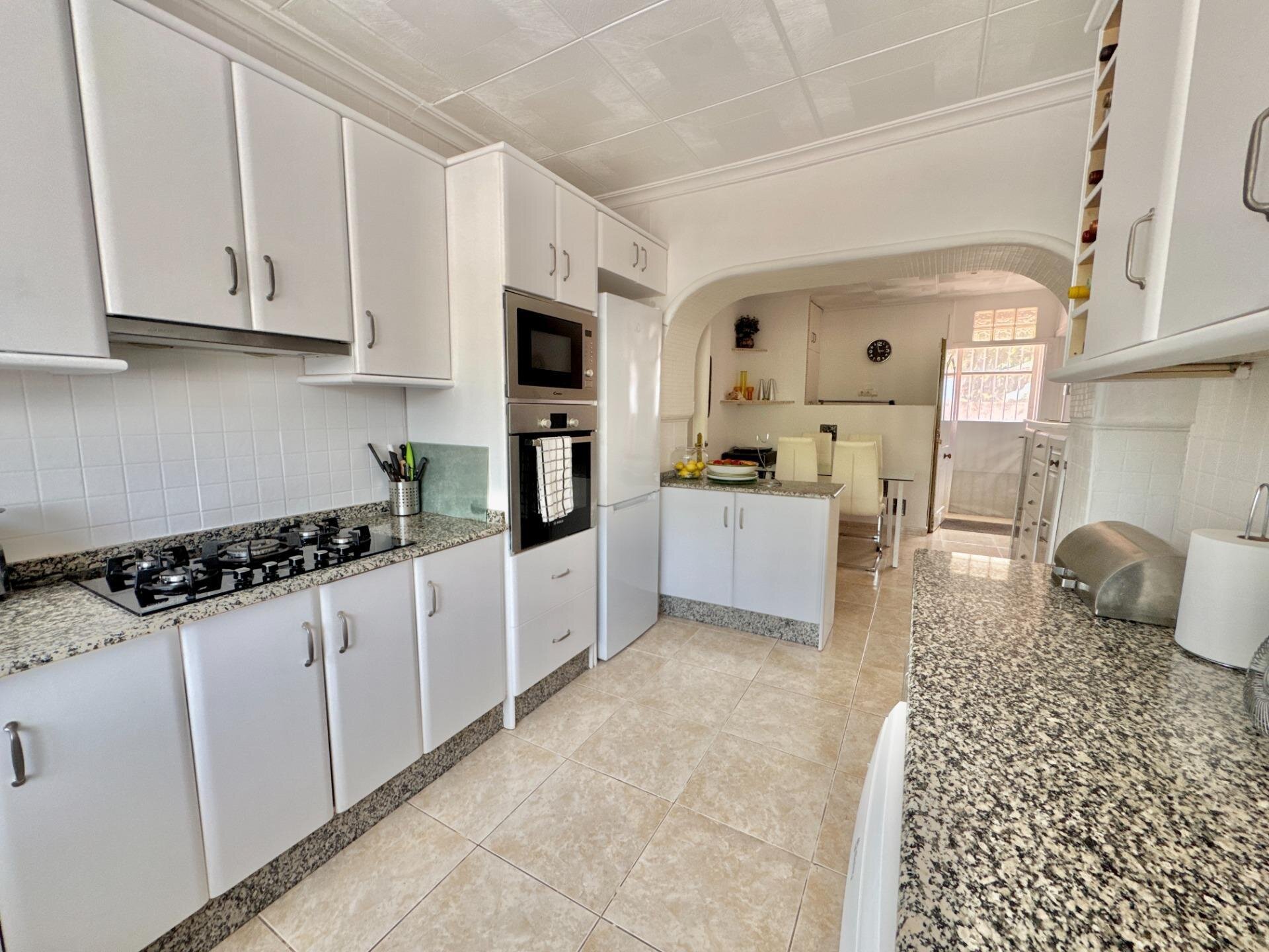 7-Bedroom Villa in Comunidad Valenciana, Dolores - Image 17