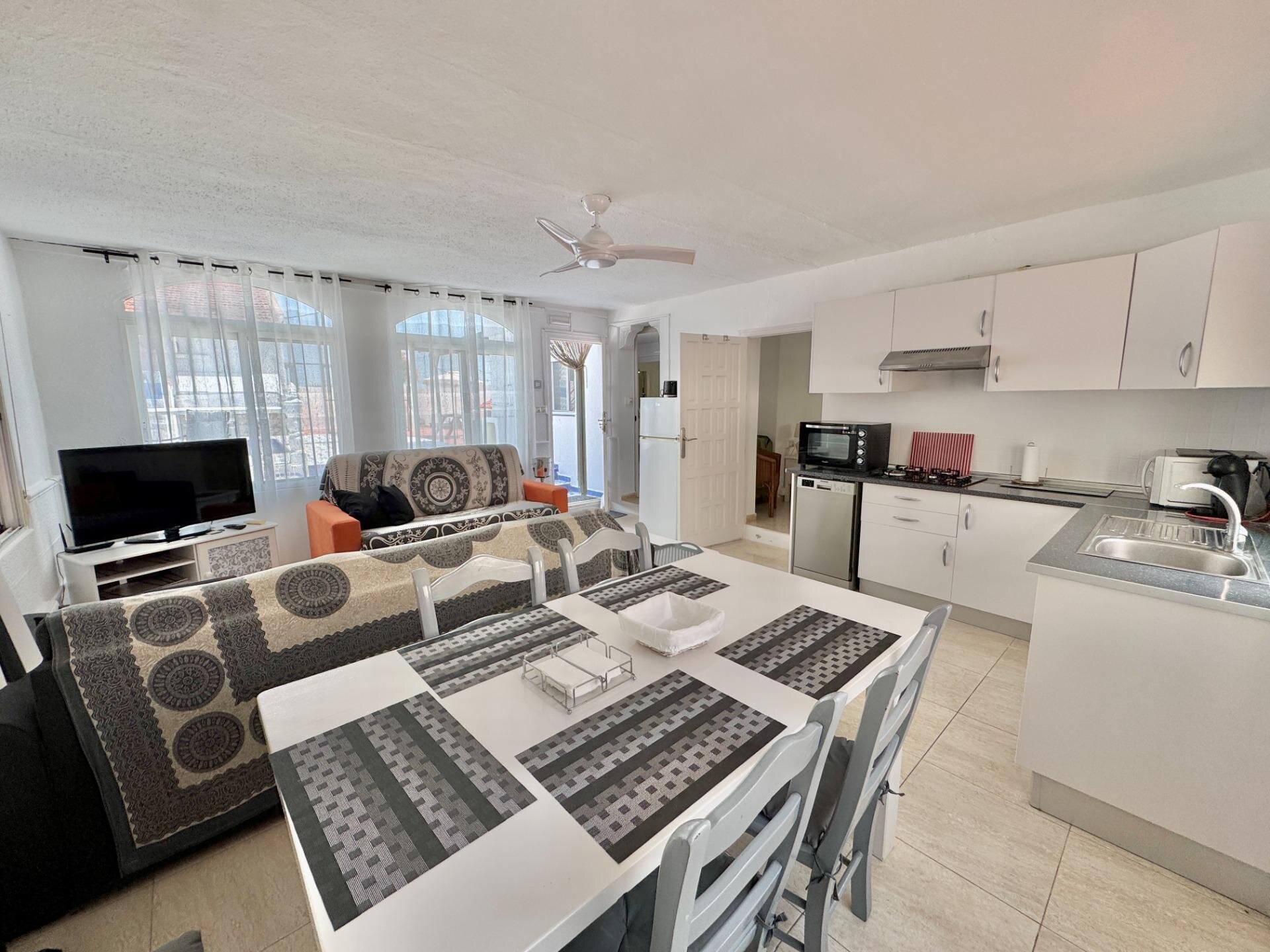 7-Bedroom Villa in Comunidad Valenciana, Dolores - Image 18