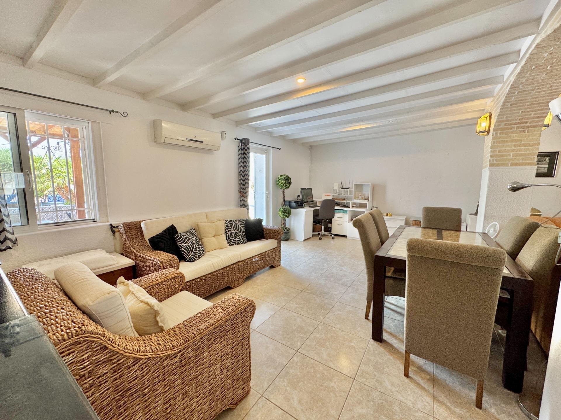 7-Bedroom Villa in Comunidad Valenciana, Dolores - Image 4