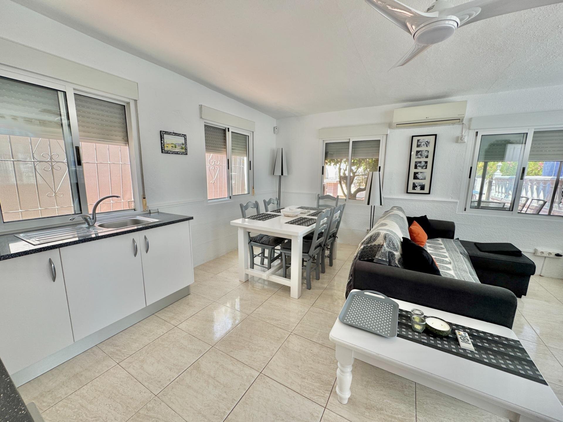 7-Bedroom Villa in Comunidad Valenciana, Dolores - Image 45