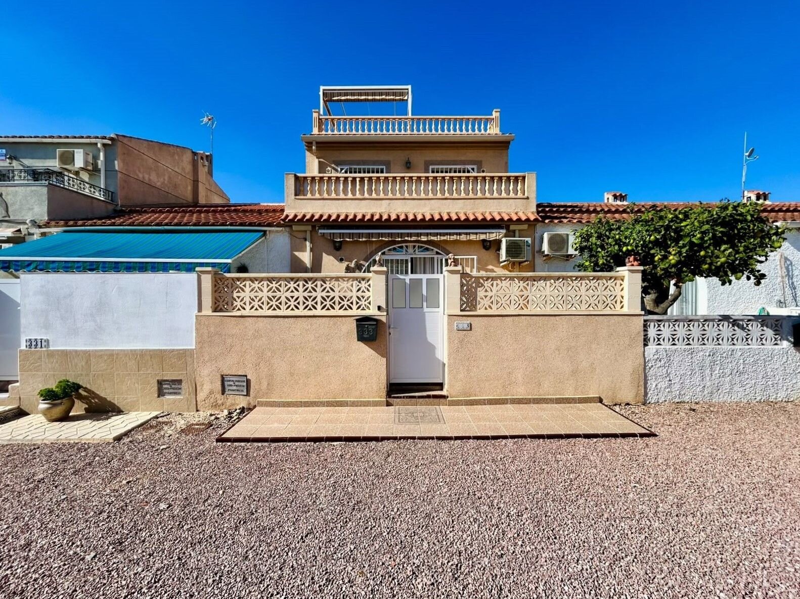 3-Bedroom House in La Siesta - El Salado - Torreta, Torrevieja - Image 2