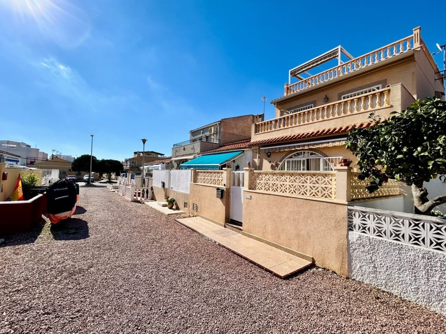 3-Bedroom House in La Siesta - El Salado - Torreta, Torrevieja - Image 4