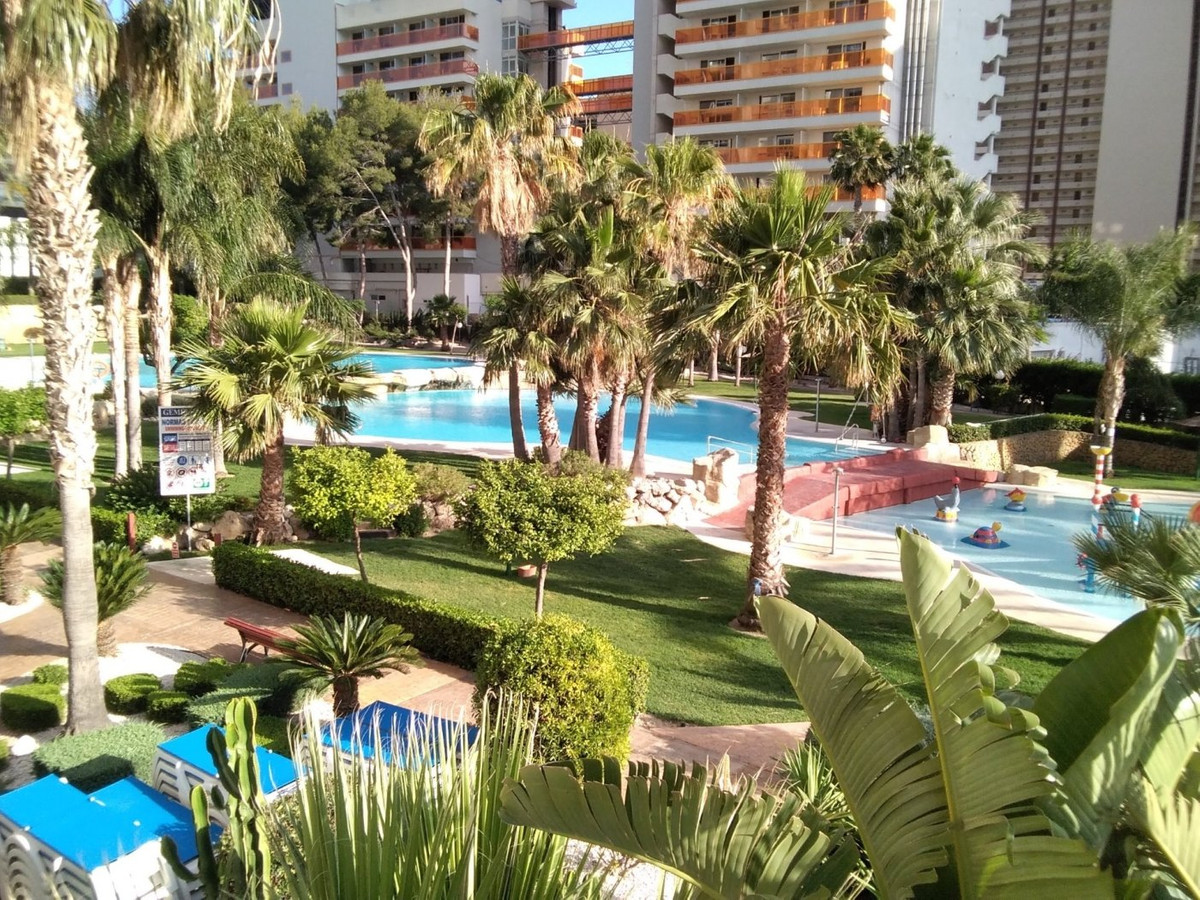 3-Bedroom Middle Floor Apartment in  Benidorm | Sunny Cas... - Image 24