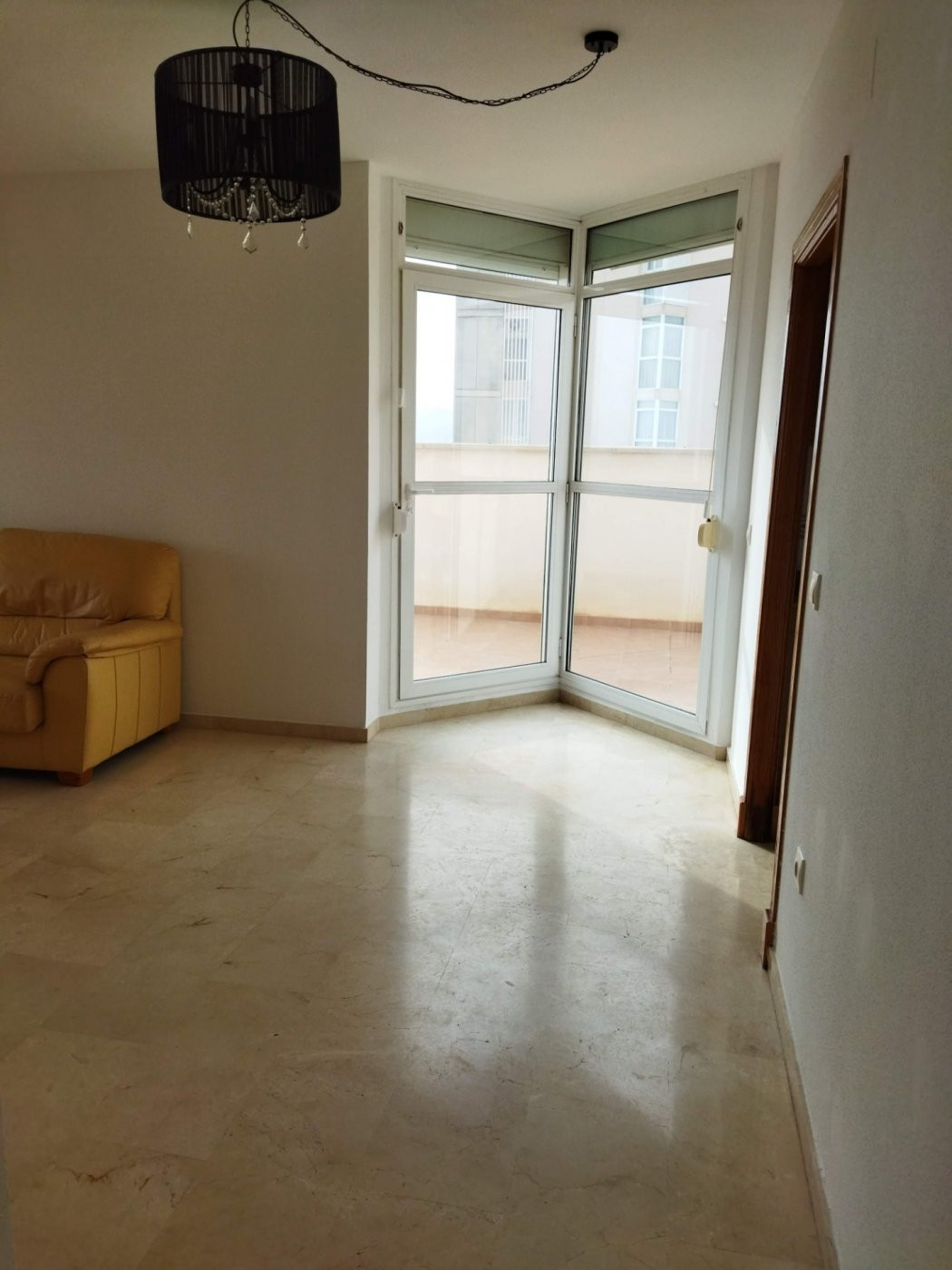 3-Bedroom Middle Floor Apartment in  Benidorm | Sunny Cas... - Image 6
